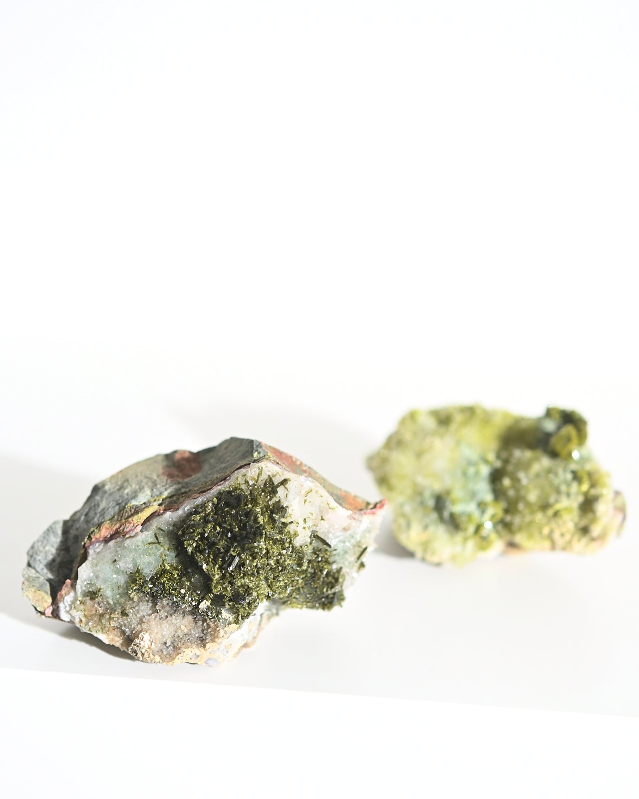 Natural Moroccan Epidote Crystal Specimen - Raw Green Epidote Stone for Mineral Collectors, Healing Crystals & Home Decor