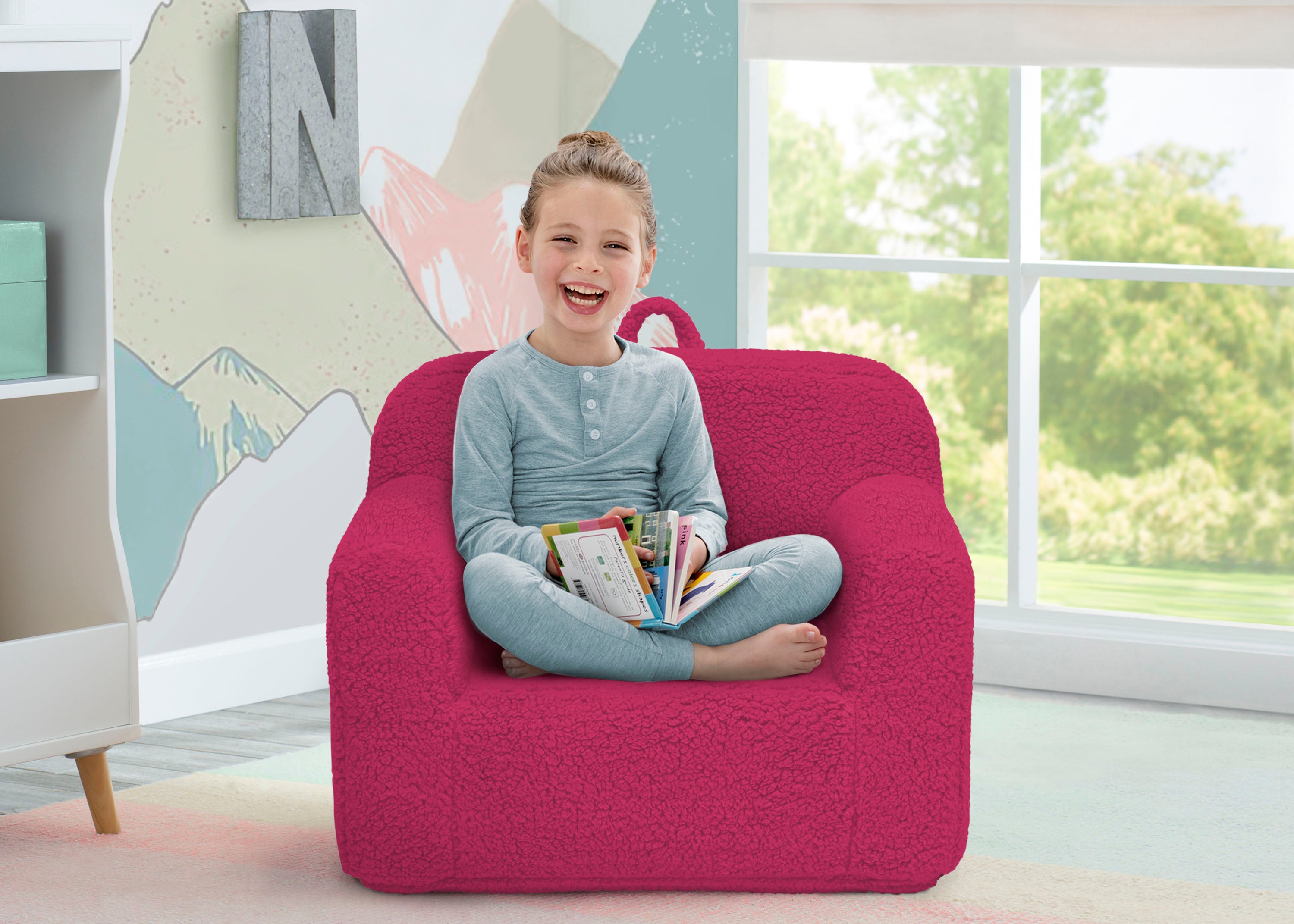 Cozy Sherpa Chair for Kids - Soft & Warm Children's Lounge Chair - Perfect for Reading, Gaming & Relaxing in Bedroom or Playroom