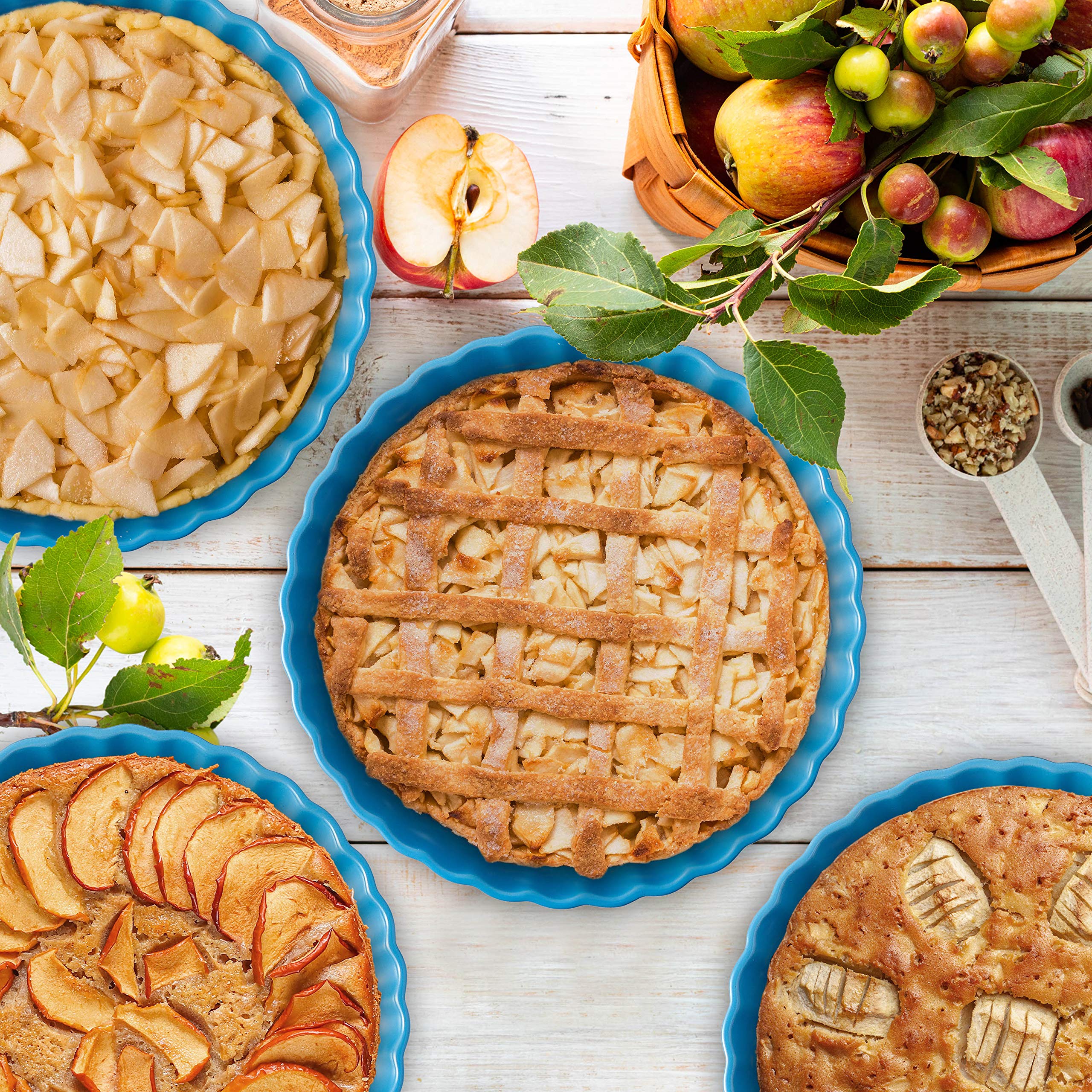 Bruntmor 10-Inch Ceramic Pie Pans Set of 4 - Nonstick Oven Safe Baking Dishes for Quiche, Apple Pie, Tart & More - Blue Porcelain Round Tart Pans - Perfect for Holiday Baking, Dessert Making & Family Gatherings
