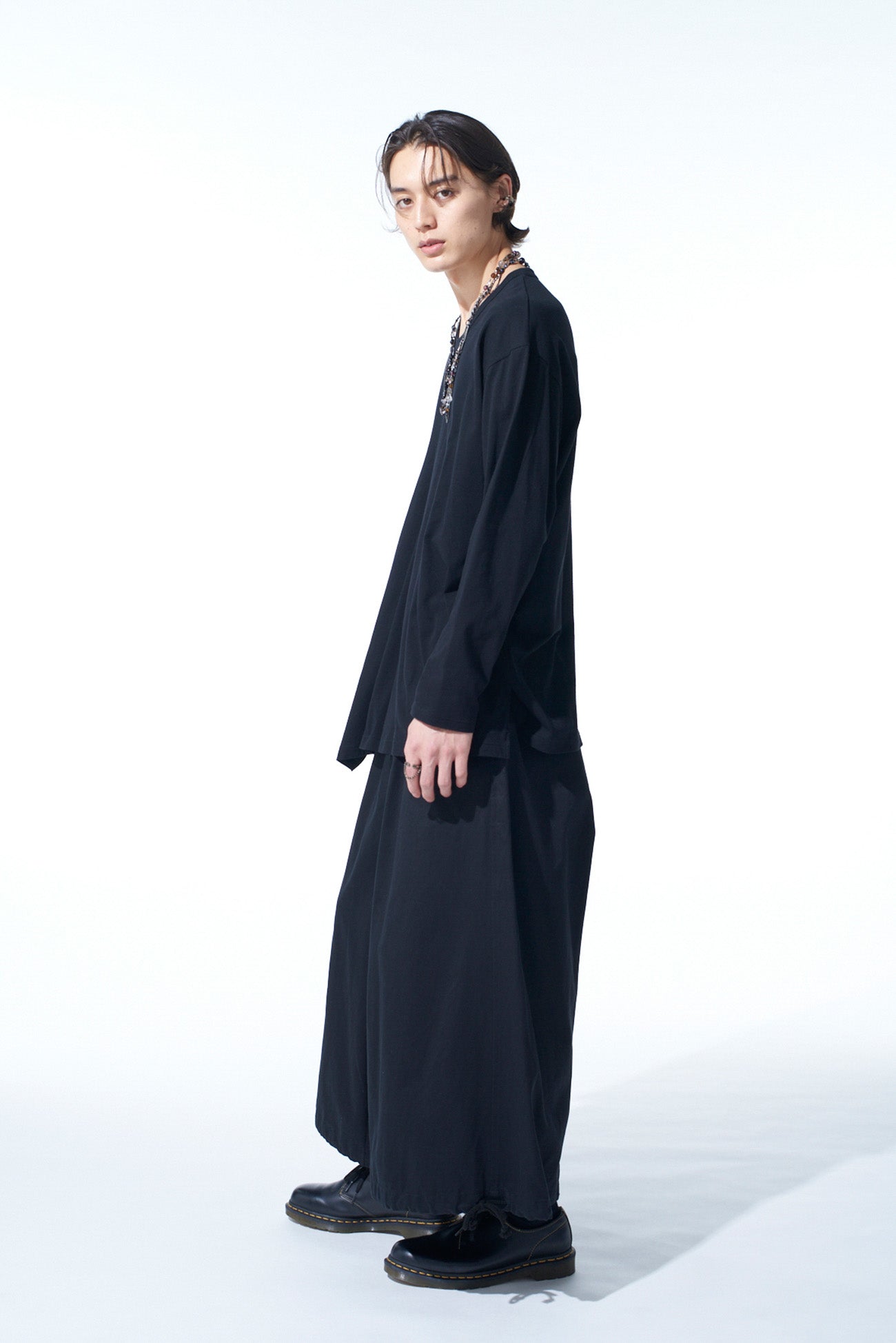 Soft Cotton Jersey Fabric Long Sleeve Draped T-Shirt for Women - Comfortable Casual Wear for Everyday Outfits & Layering