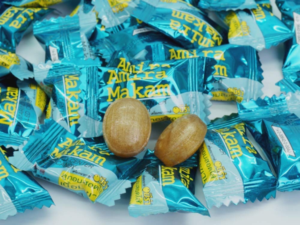 Amira Tamarind Candy - 100 Pieces Sweet & Sour Center Filled Tamarind Candy (300g) | Perfect for Snacking, Gifts & Mexican Candy Lovers