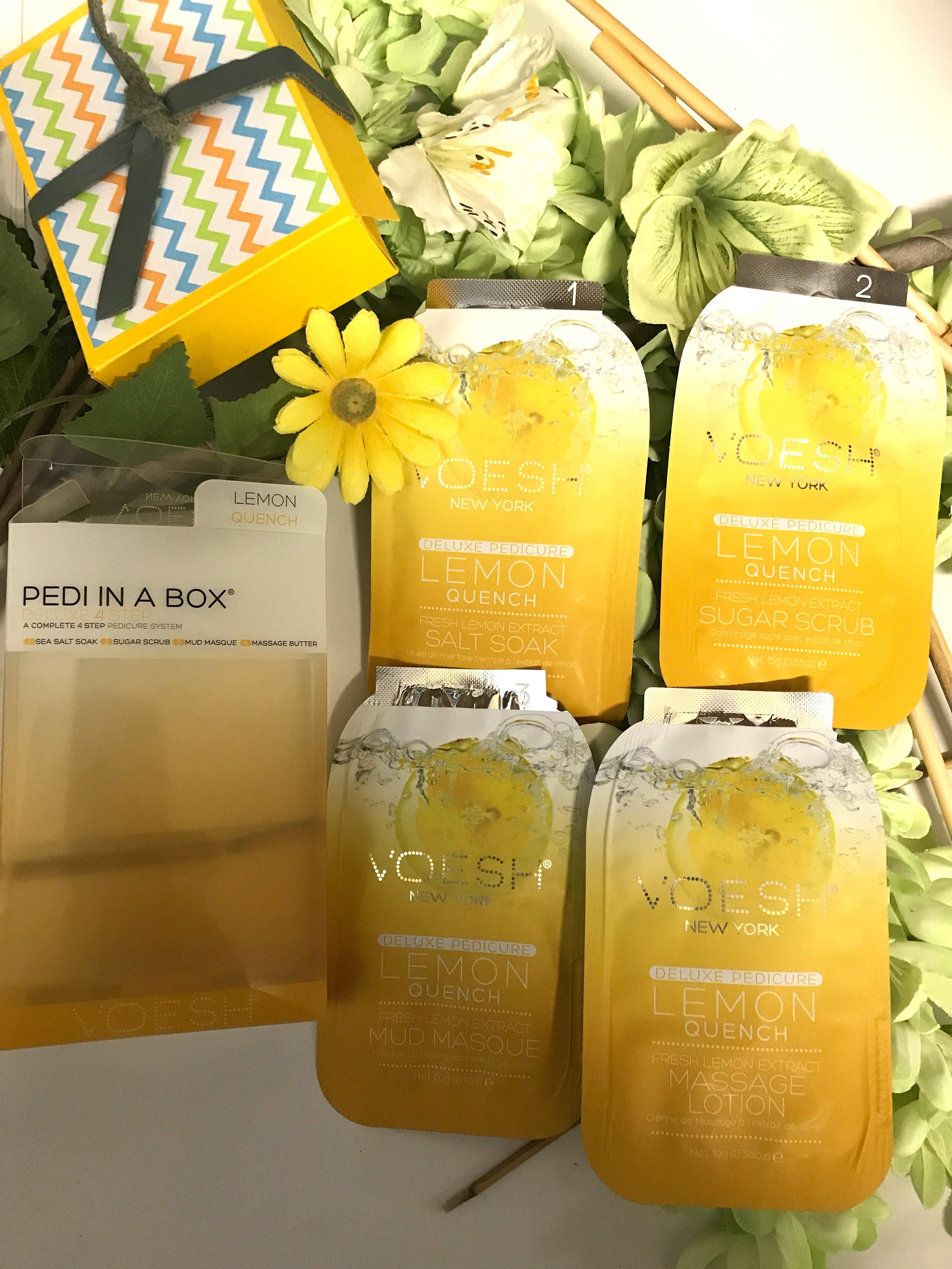 Voesh Pedi in a Box Lemon Quench - Exfoliating Foot Peel Mask for Soft & Smooth Feet - At-Home Spa Treatment for Cracked Heels & Calluses - Perfect for Self-Care & Relaxation