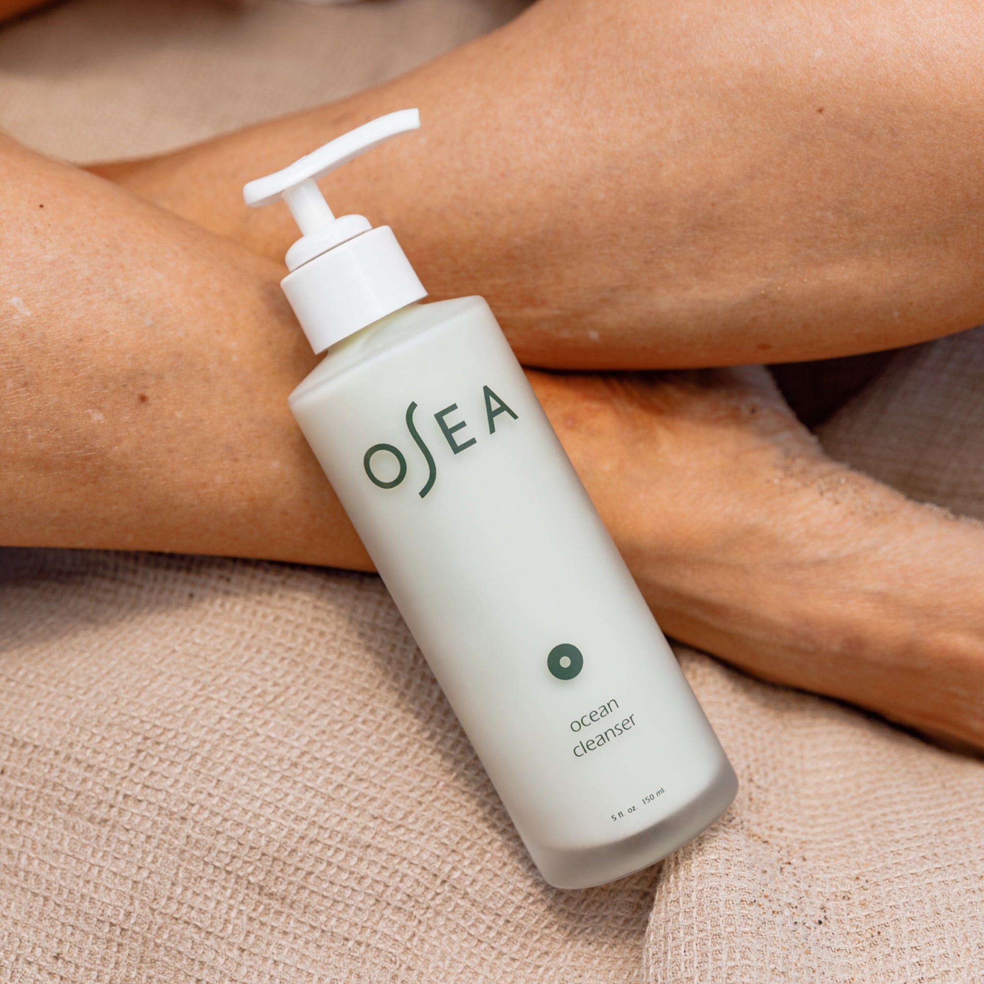 Ocean Cleanser - Natural Deep Sea Salt Facial Scrub for Exfoliating & Brightening Skin | Gentle Exfoliator for Sensitive Skin | Perfect for Daily Skincare Routine & Spa Treatments