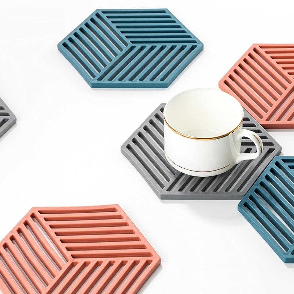 Nordic Silicone Cup Coasters 4PCS - Non-Slip Wine Glass Pads, Bowl & Bar Mats, Heat Resistant Insulation Pads for Home & Kitchen - Red (Perfect for Dining Tables, Coffee Shops & Party Decor)