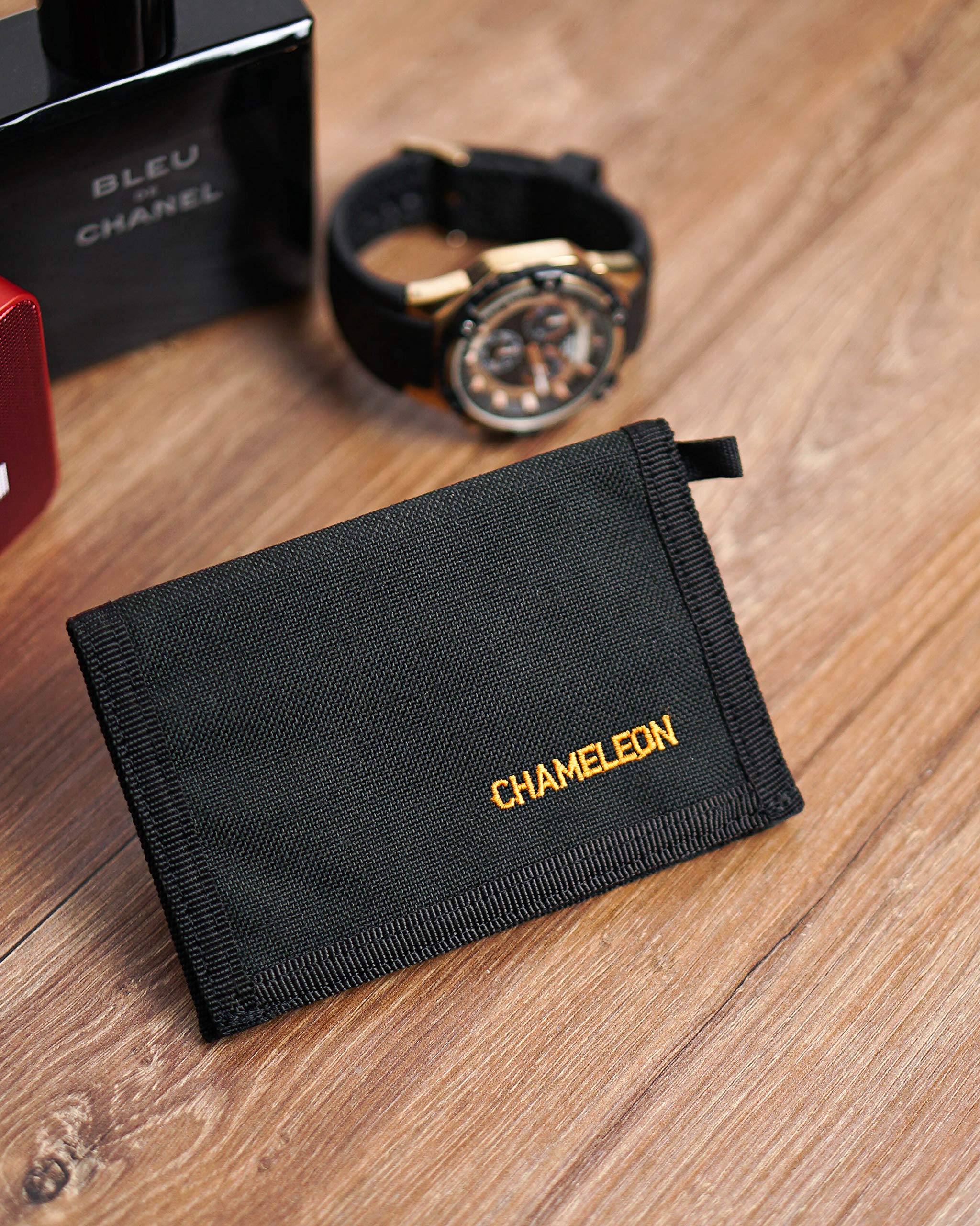 Chameleon Bifold Men's Nylon Wallet - Military Tactical Slim Wallet for Men - Canvas Thin Front Pocket Travel Bi-Fold Wallet - Best Nylon Travel Pouch - Perfect for Everyday Carry, Outdoor Adventures & Business Travel