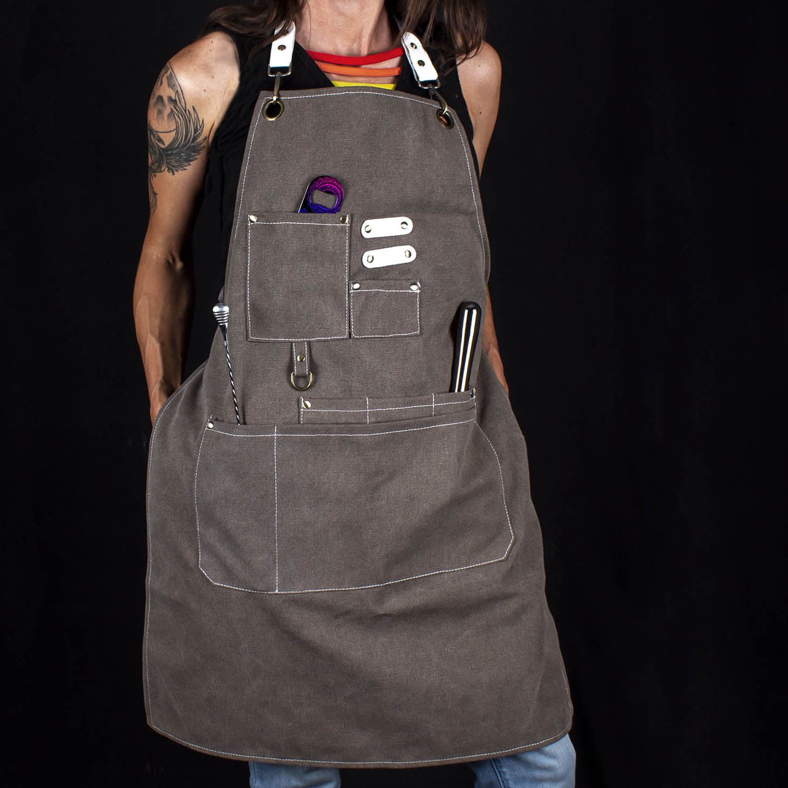 BarConic® Dark Grey Canvas Apron With Adjustable Straps - Heavy Duty Kitchen, BBQ, Cooking & Crafting Apron for Chefs, Grillers & Artists