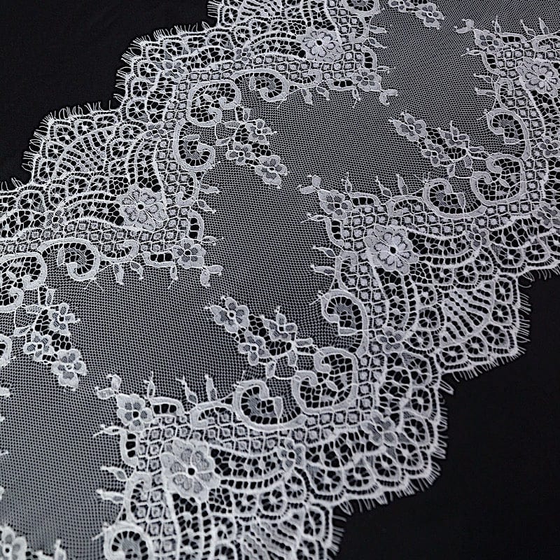 15-Pack Premium Lace Table Runners with Scalloped Edges - Elegant Dining Decor for Weddings, Parties & Holiday Tablescapes