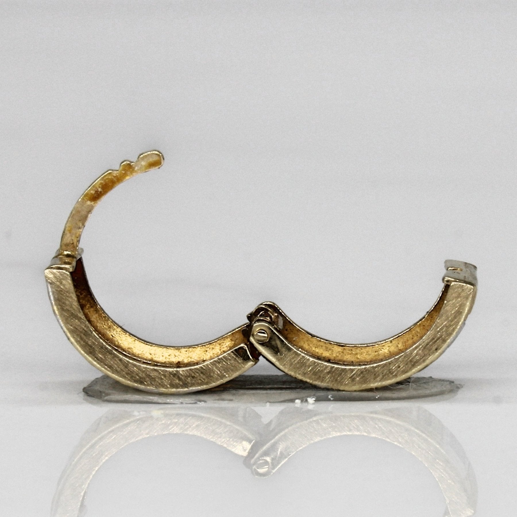10K Two Tone Gold Hoop Earrings for Women - Elegant 14mm Huggie Hoops - Perfect for Everyday Wear, Parties & Gifts