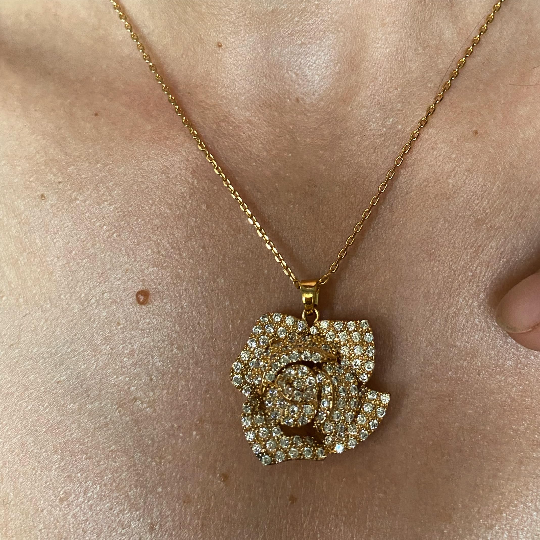 Stylish Camellia Flower Rhinestone Pendant Necklace - Celebrity Inspired Fashion Jewelry for Women - Perfect for Parties, Weddings & Date Nights