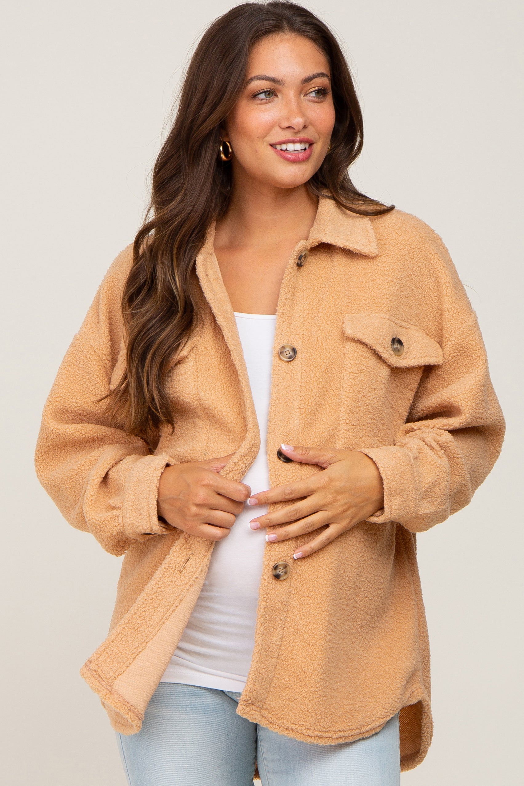 Cozy Beige Fleece Maternity Shirt Jacket for Pregnant Women - Soft & Warm Open Front Cardigan for Pregnancy Comfort at Home or Outdoors