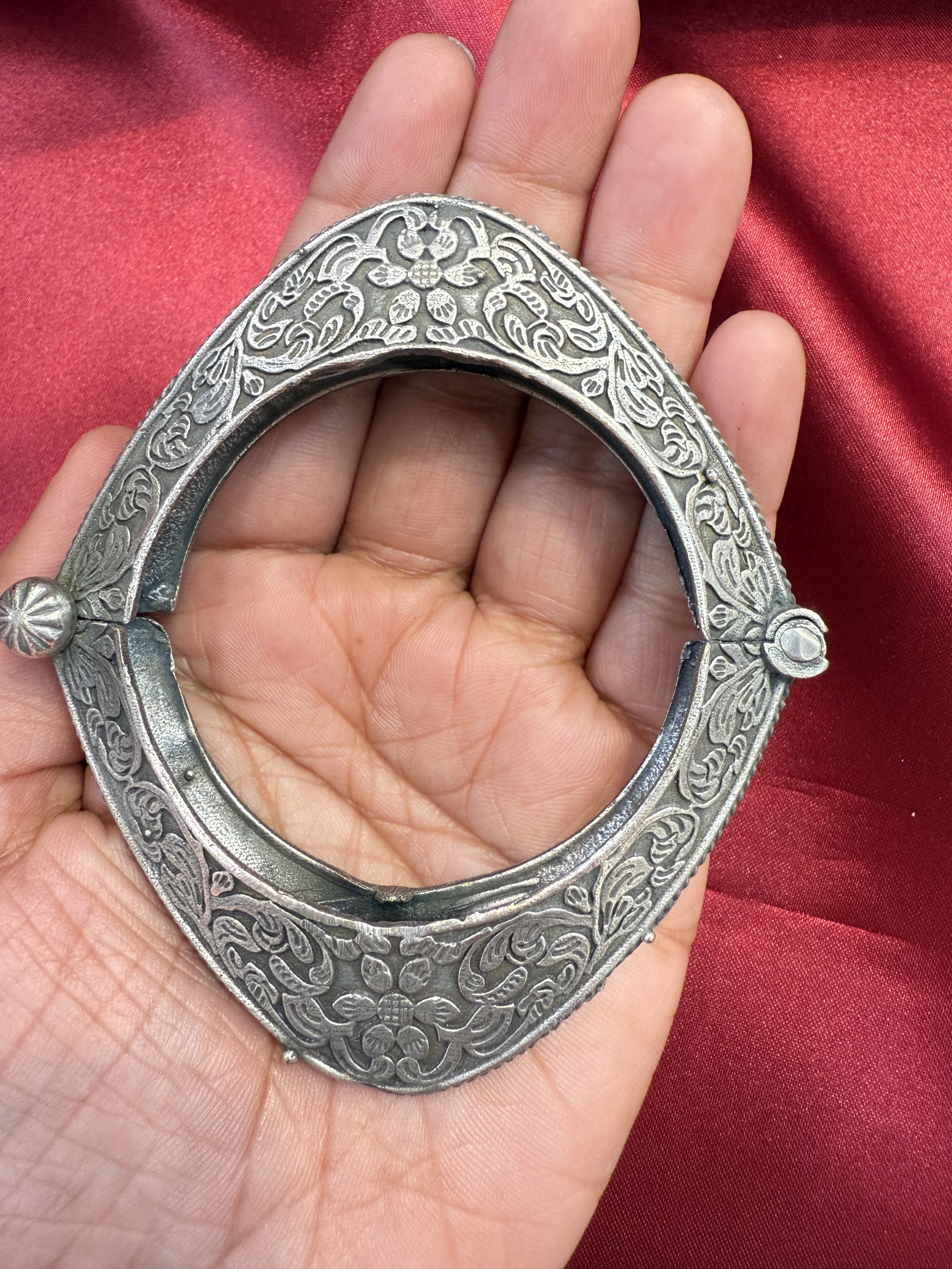 Elegant Tribal Oxidized Silver Ethnic Open Oval Design Kada Cuff Bracelet for Women - Boho Chic Handmade Jewelry Gift for Festival, Wedding & Special Occasions