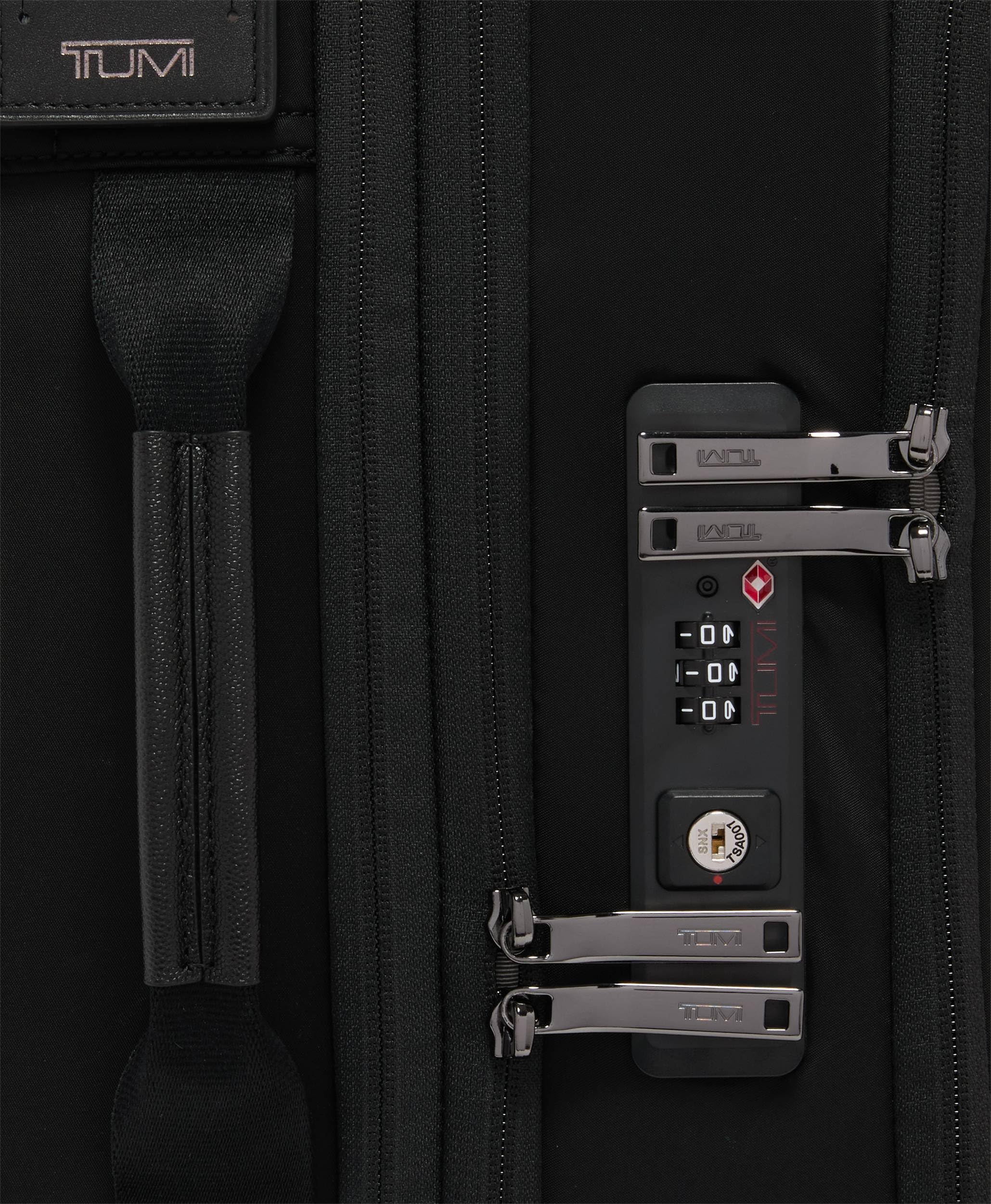 TUMI Voyageur Leger 4-Wheel Expandable Carry-On Luggage - 21.8