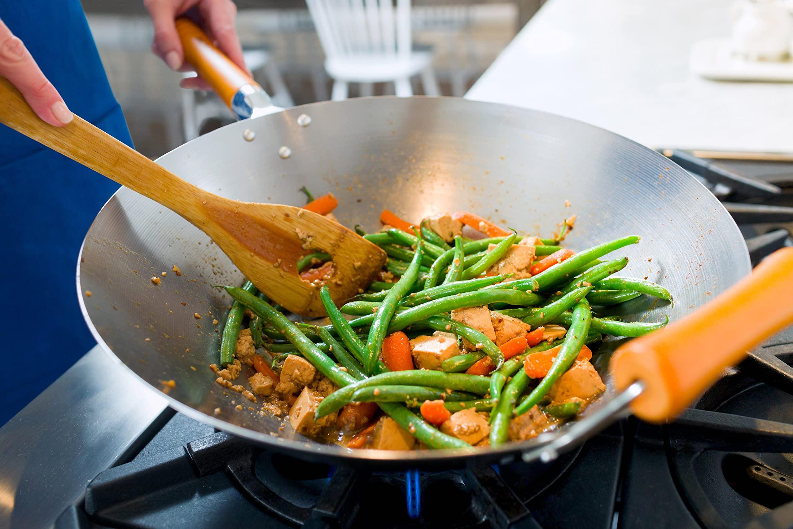 Ken Hom KH436003 Traditional Carbon Steel Wok Pan - 36cm Induction Compatible, Metal Utensil Safe, Hand Wash Only - Perfect for Stir-Frying, Searing & Asian Cooking