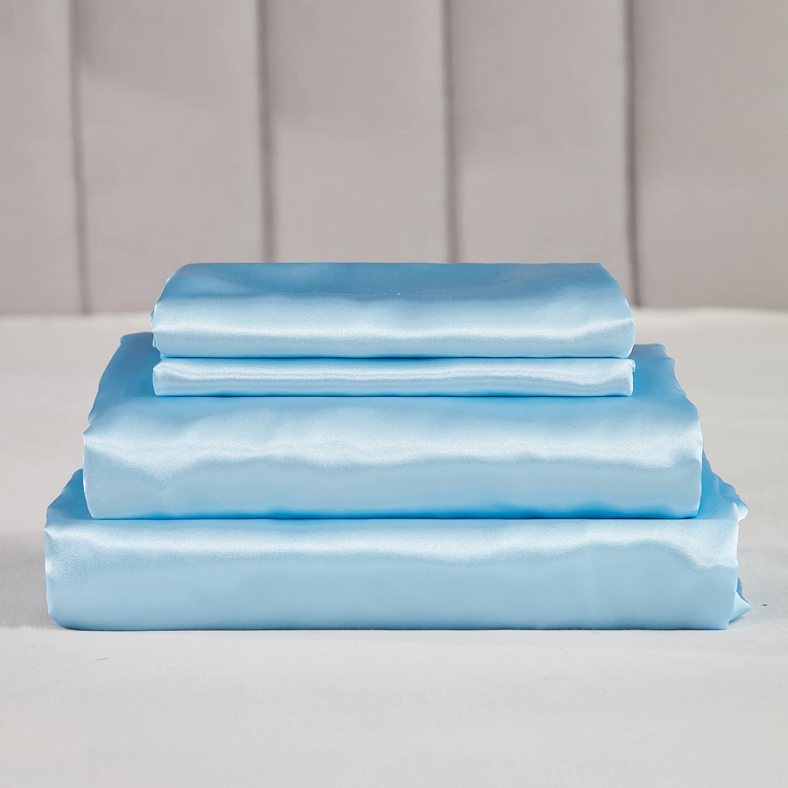 Luxury 4-Piece Satin Sheet Set Queen Size - Baby Blue Silky Bedding with Deep Pocket Fitted Sheet, Flat Sheet & 2 Pillowcases | Soft Silk-Like Satin for Ultimate Comfort | Perfect for Master Bedroom, Guest Room & Luxury Hotels