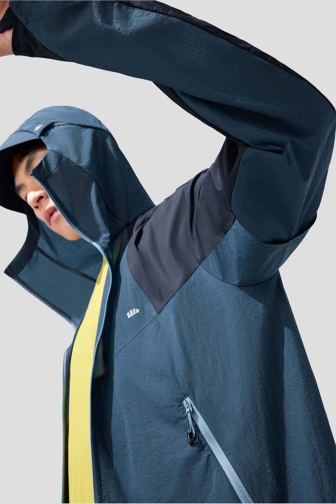Pioneer Men's Lightweight Windproof Sun Jacket UPF50+ - Perfect for Hiking, Running & Outdoor Activities