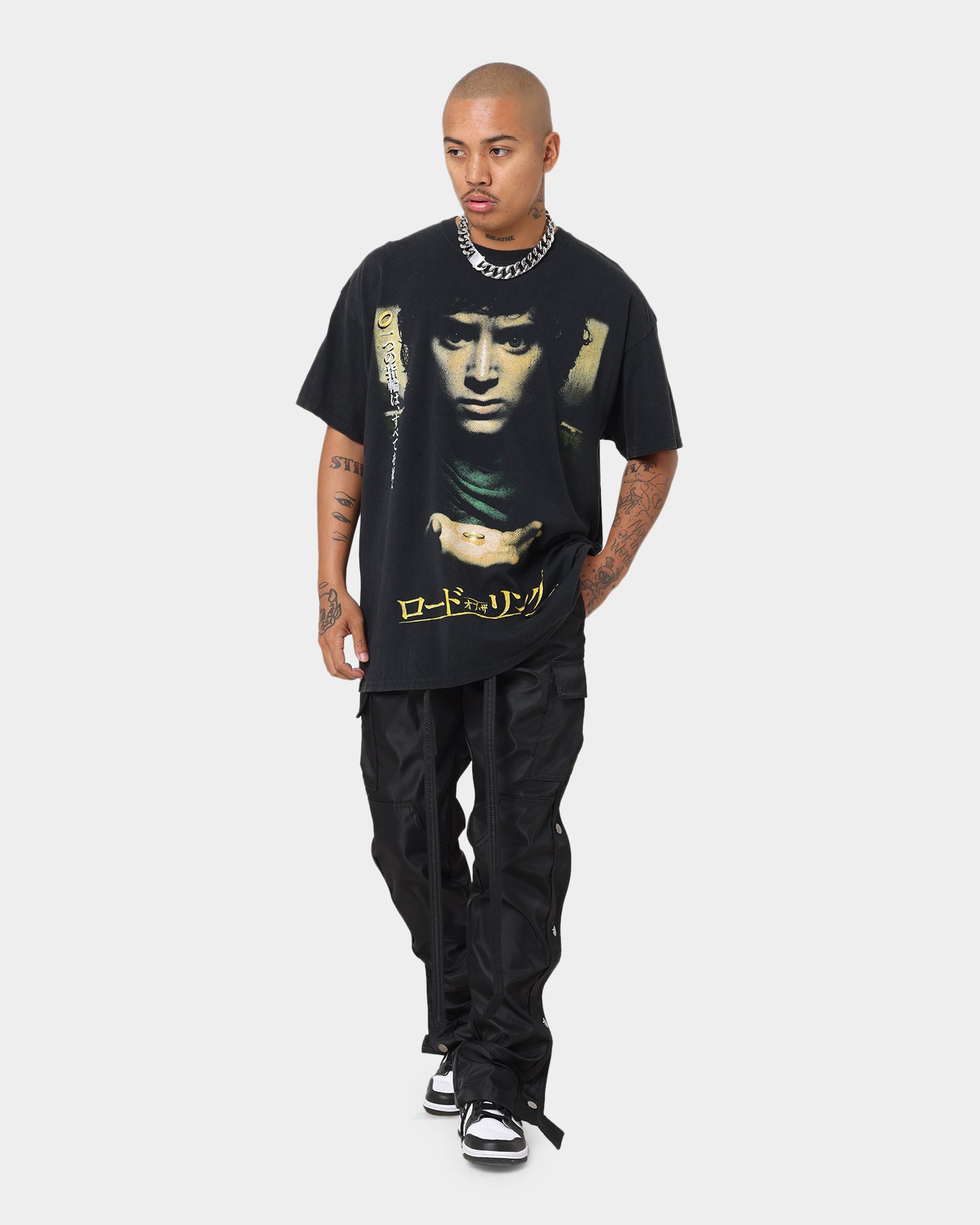Vintage Washed Black Lord of The Rings Fellowship T-Shirt - American Thrift Style for Casual Wear & Movie Nights