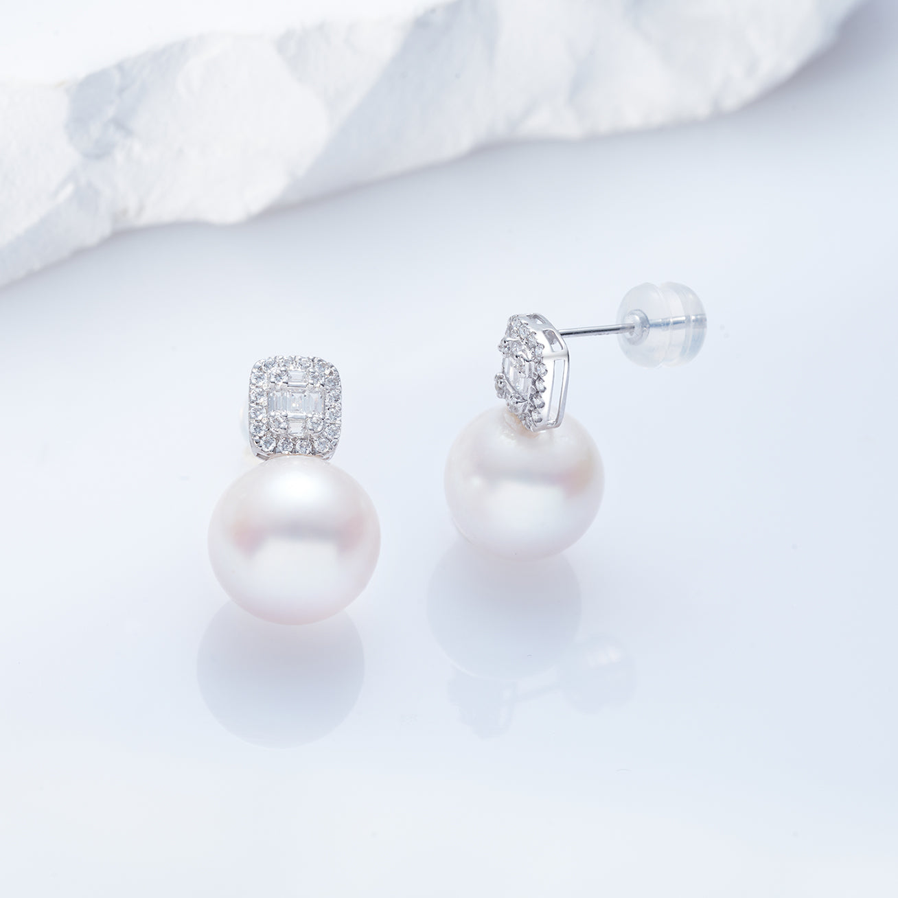 18K Solid Gold Edison Pearl Earrings for Women - Classic Stud Earrings for Daily Wear, Gift Giving & Special Occasions - KE00182