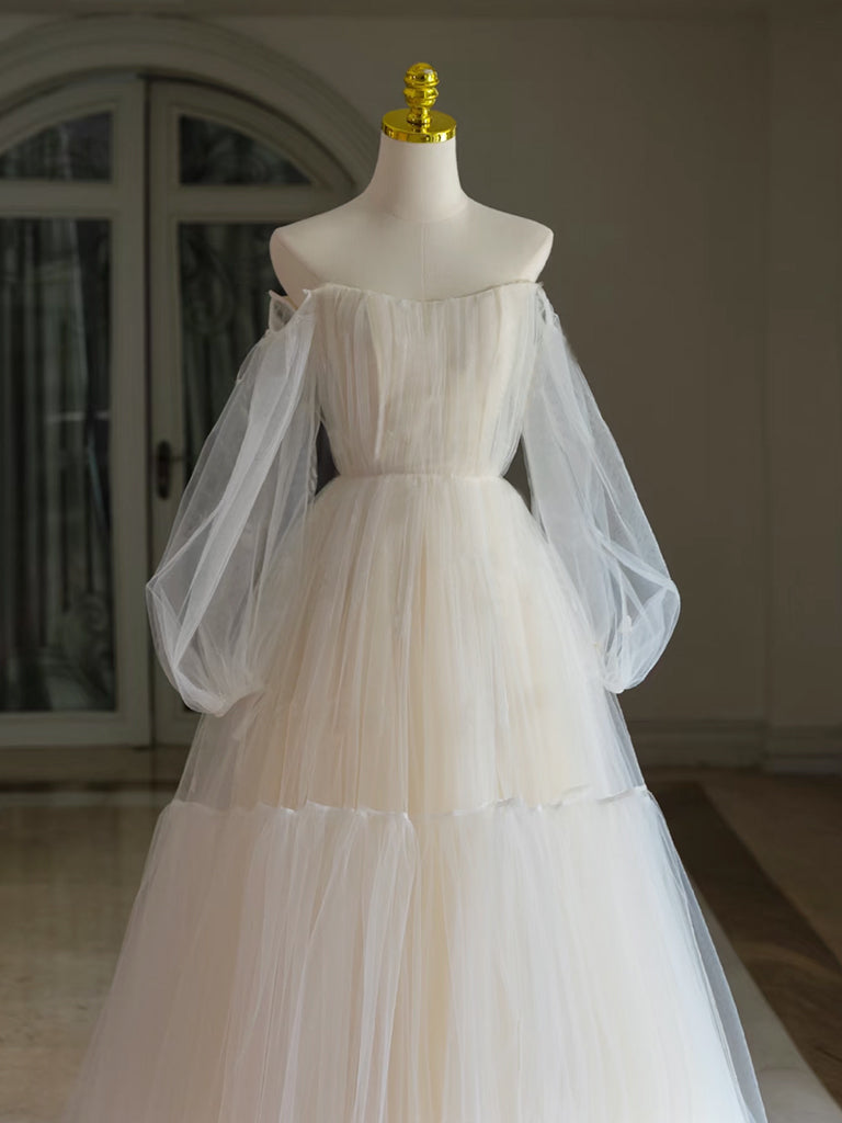Elegant A-Line Tulle Long Sleeve Light Champagne Prom Dress - Formal Evening Gown for Homecoming, Wedding, Quinceañera & Special Occasions
