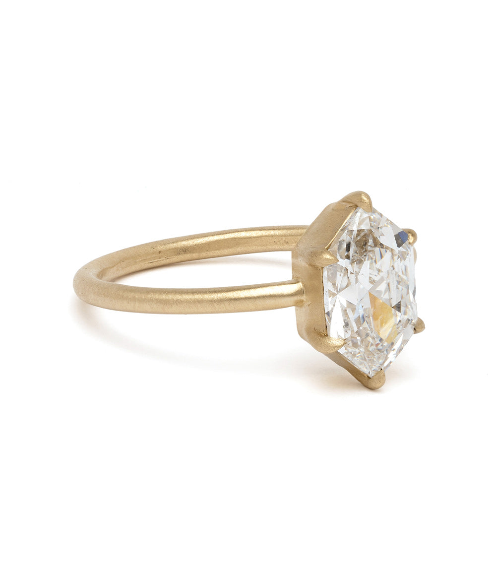 1.5 Carat Lab Grown Hexagon Diamond Engagement Ring for Women - Unique Wedding Band, Anniversary Gift, Proposal Jewelry - Perfect for Romantic Proposals & Special Occasions