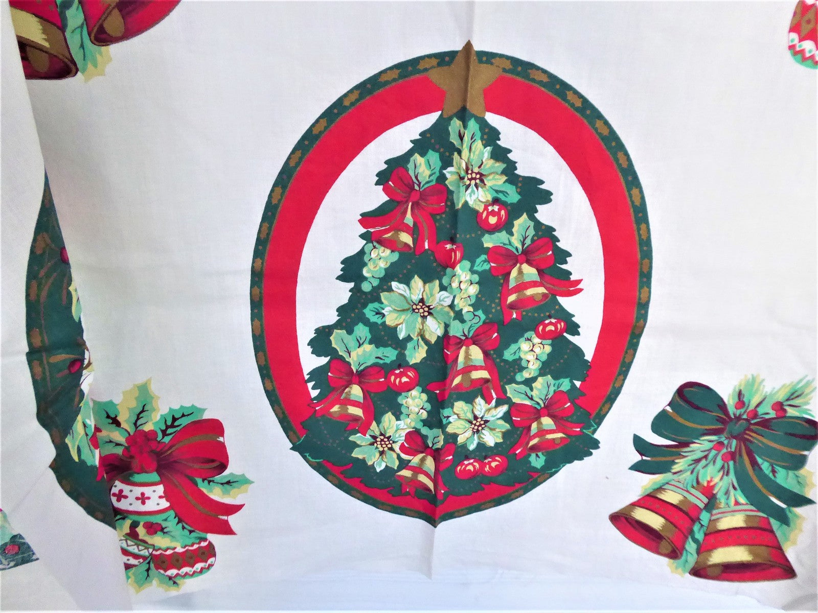 DIY 6-Piece Christmas Placemats Set with Holiday Appliques - Wamsutta Hallmark Fabric for Festive Dining & Home Decor