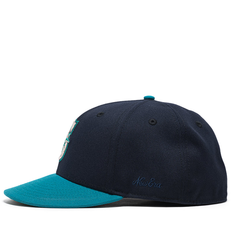 New Era x Politics Seattle Mariners 59FIFTY Fitted Baseball Cap - Navy/Teal - Official MLB Licensed Hat for Men & Women - Perfect for Games, Collecting & Streetwear Fashion