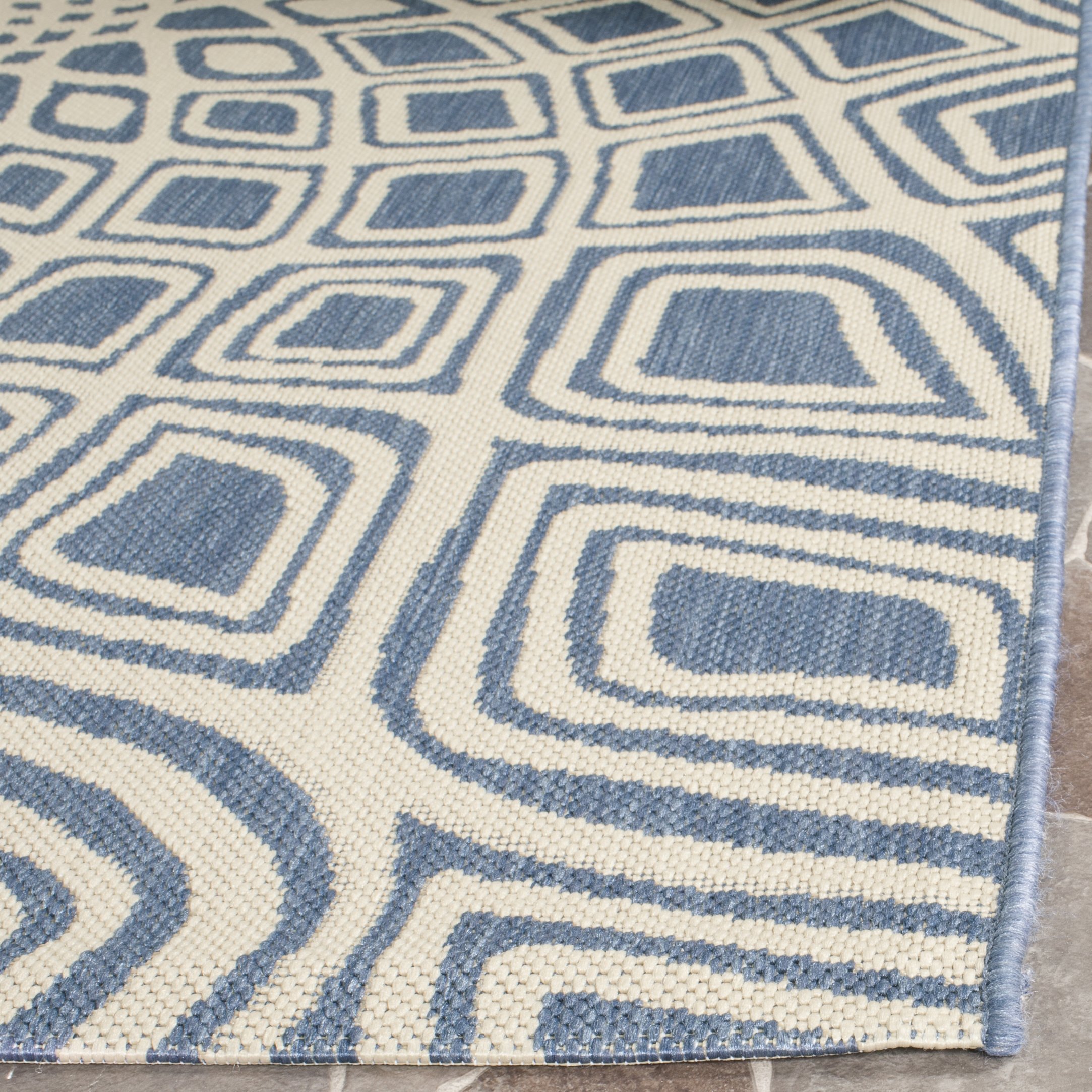 SAFAVIEH Courtyard Collection 6'7