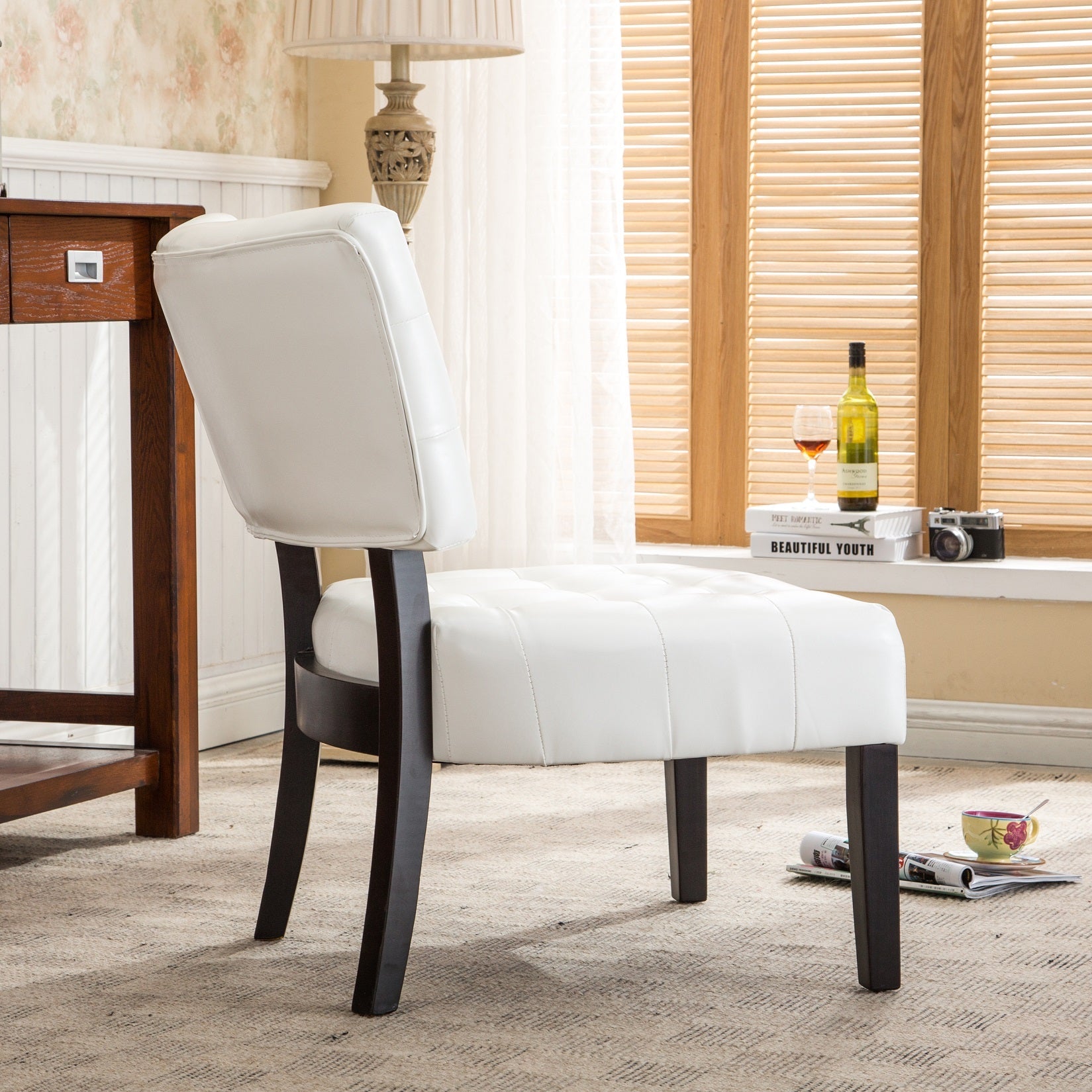Roundhill Furniture Tufted Accent Chair with Oversized Seating - Modern Upholstered Living Room Chair for Home Office, Lounge & Reading Nook