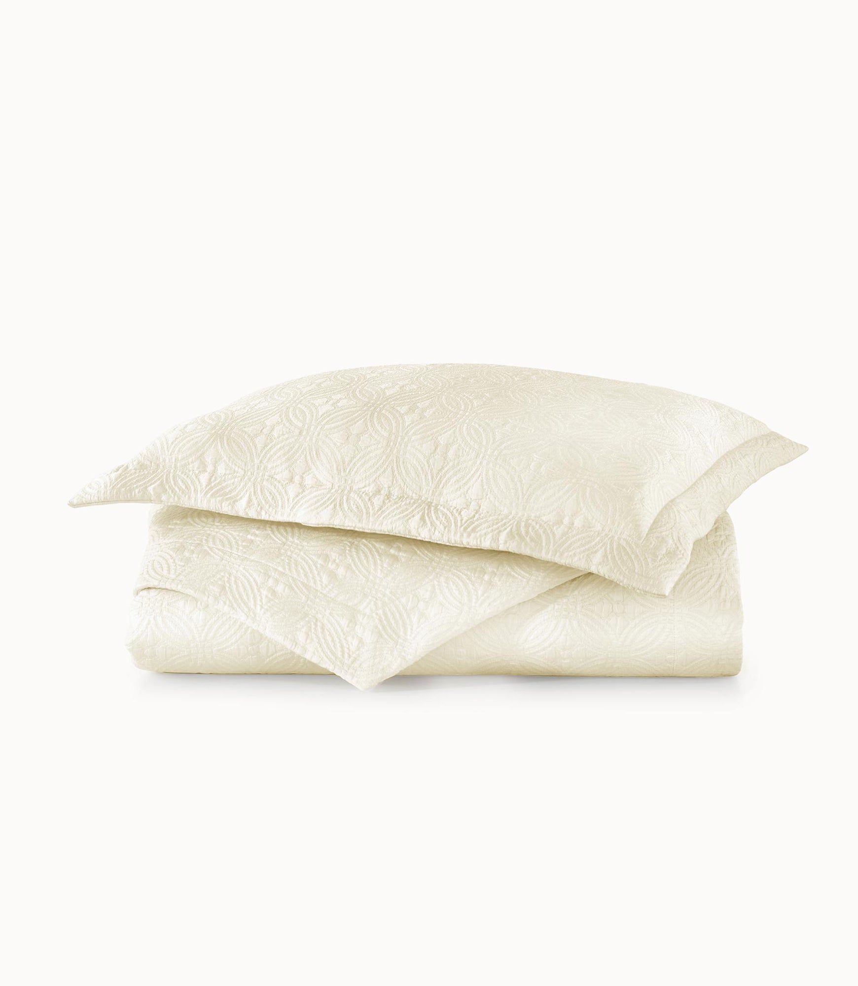 Lucia Matelassé Coverlet - Luxury Quilted Bedspread for Queen Size Beds | Soft & Breathable Bedding for All Seasons | Perfect for Master Bedrooms, Guest Rooms & Hotel Decor