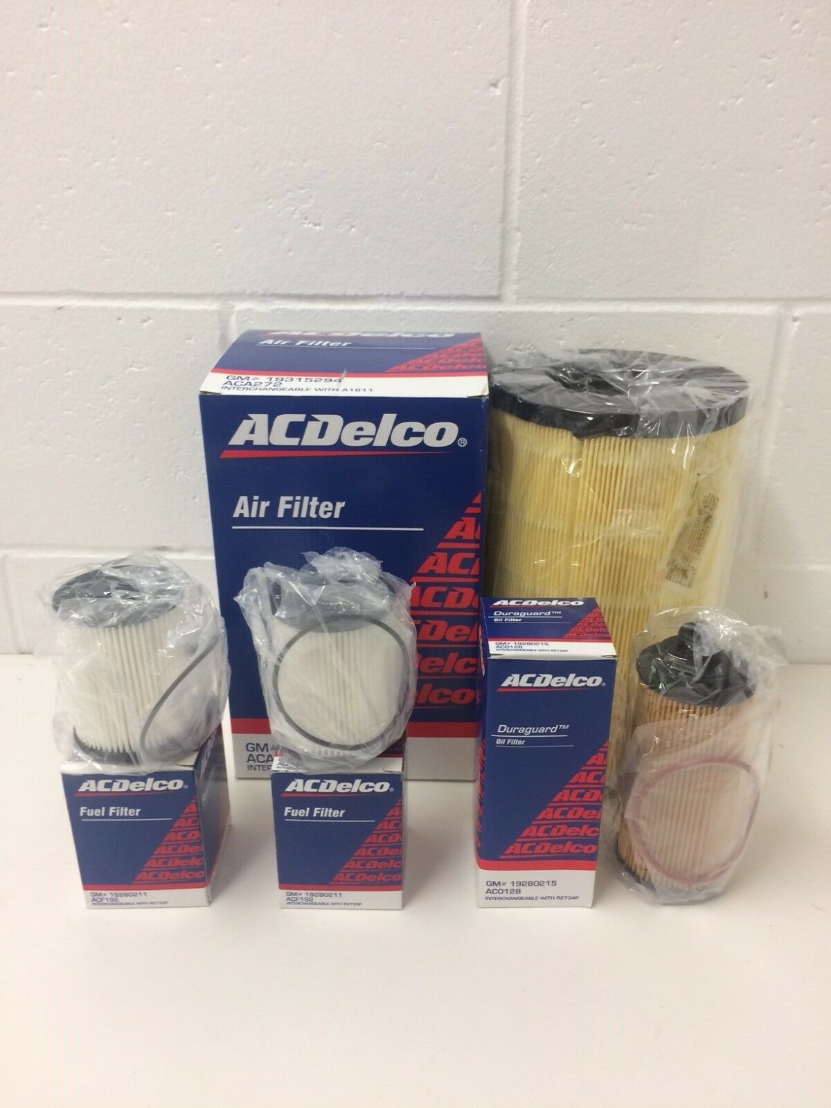 Holden RG Colorado Service Kit for 2.8L LWH & LWN Diesel Engines - Complete Maintenance Set for Oil Change, Air Filter Replacement & Engine Care