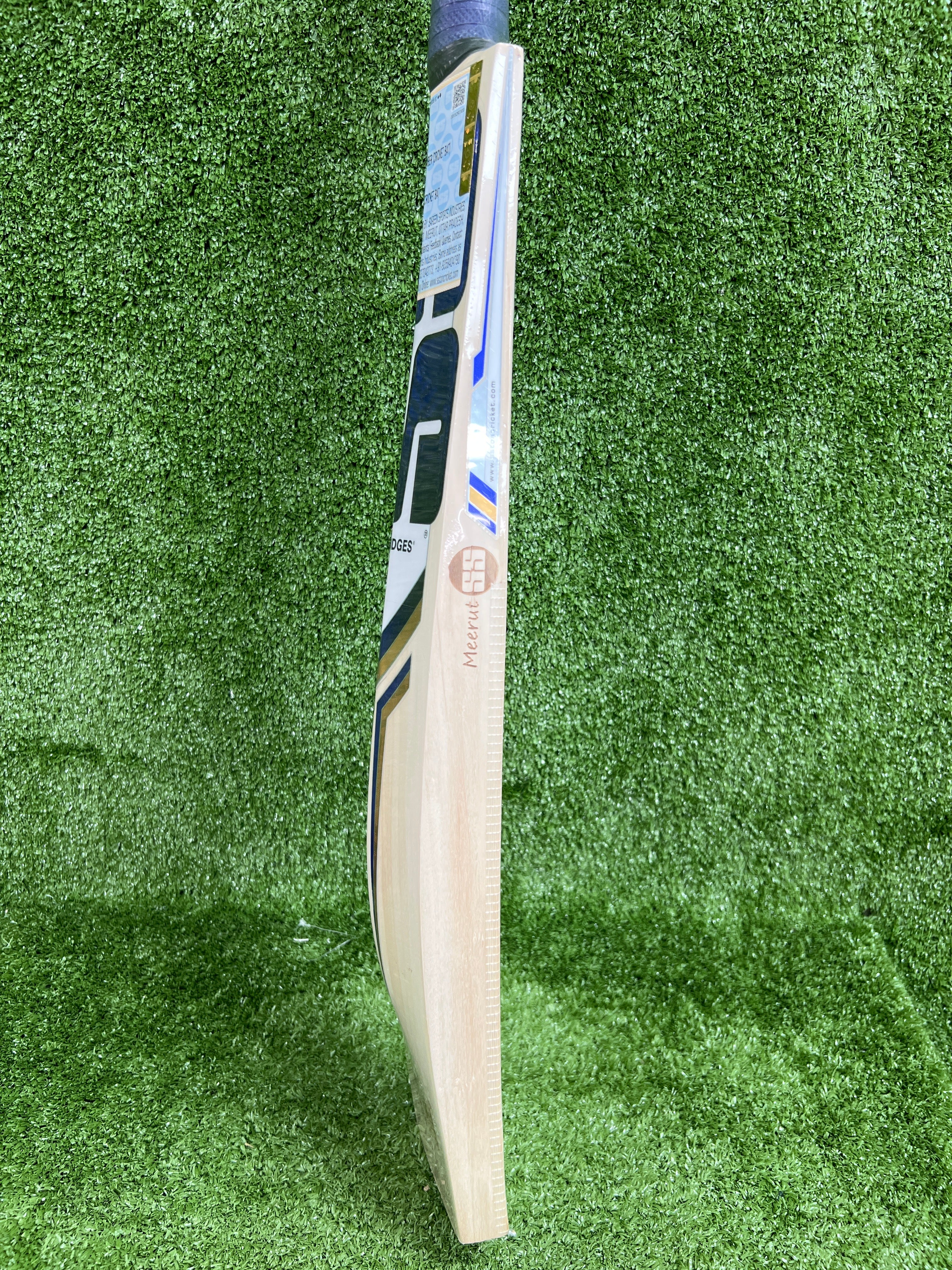 SS Sky Original Players English Willow Cricket Bat - Premium Quality for Professional & Amateur Cricket Matches, Training & Practice