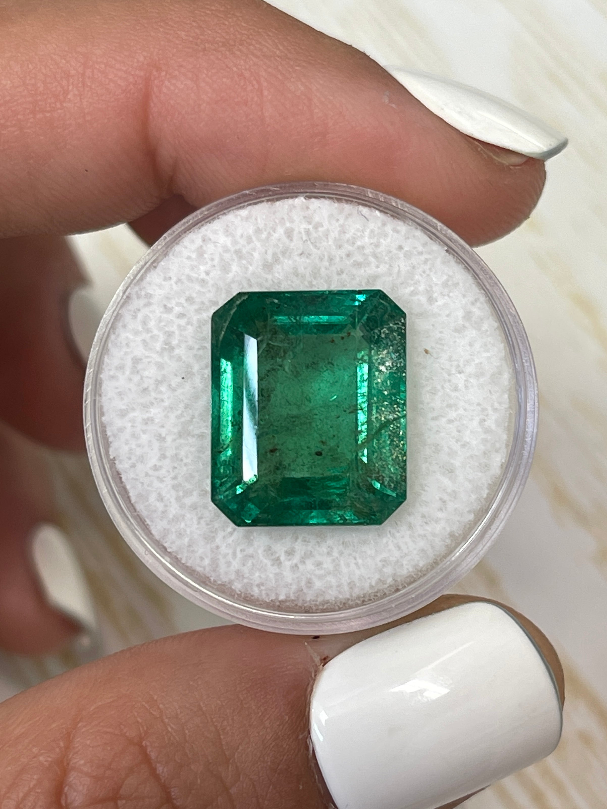 11.54 Carat Natural Zambian Emerald - 15x12.5mm Loose Green Gemstone for Jewelry Making, Engagement Rings & Luxury Collections