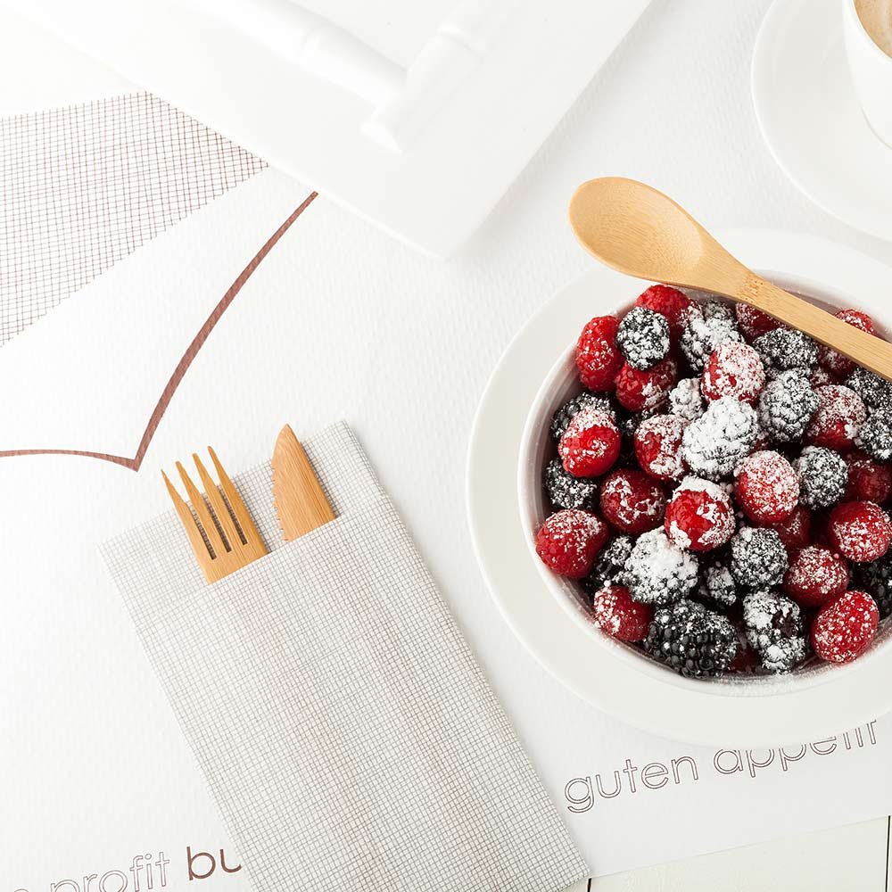 Restaurantware 20x14 Inch Heavyweight Recyclable White Paper Placemats - 1000 Pack Disposable Rectangular Table Mats for Parties, Celebrations & Dining Events | Perfect for Weddings, Banquets & Catering Services