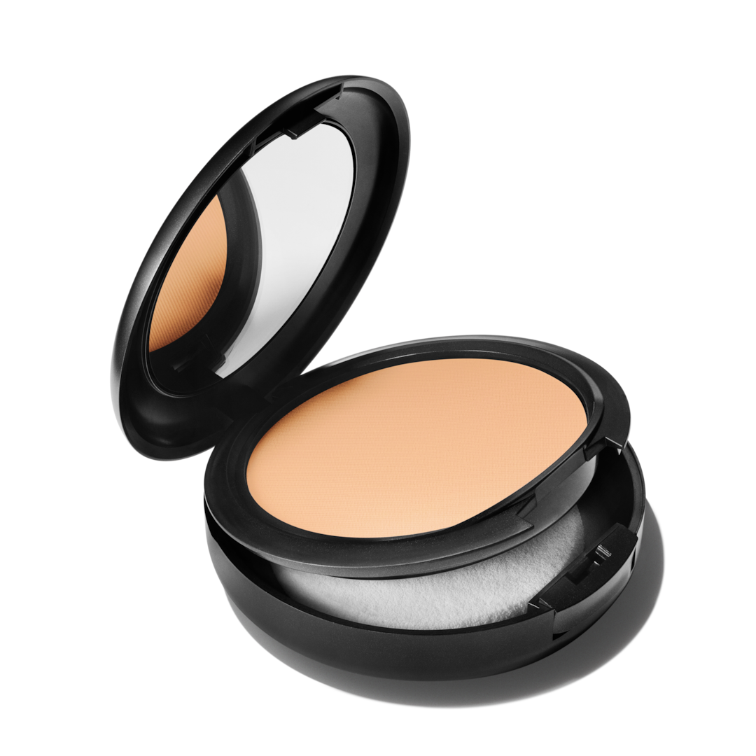 NC40 Studio Fix Powder Plus Foundation - Matte Finish, Oil Control, Long-Lasting Coverage | Perfect for Everyday Wear, Professional Makeup & Photo Shoots