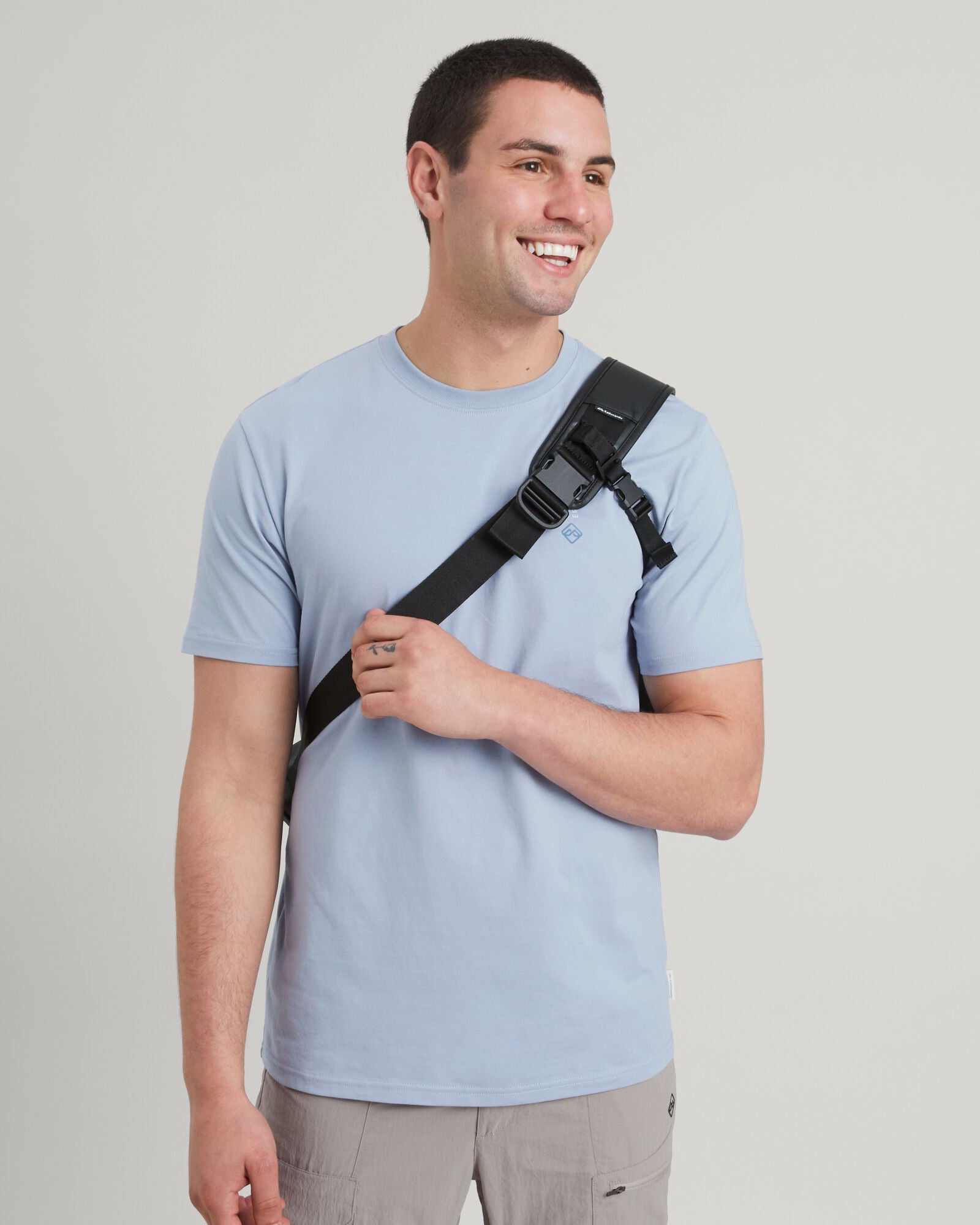 Amphi Roll Top Messenger Bag 15L Waterproof Backpack - Black Stingray Design for Men & Women - Perfect for Commuting, Travel & Outdoor Adventures