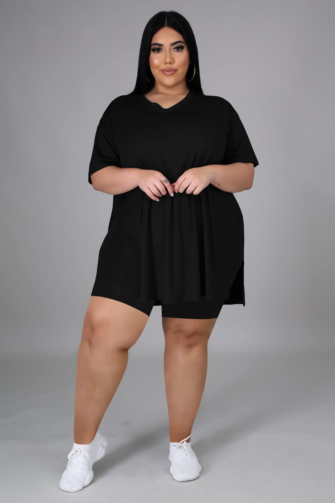 Plus Size Women's 2-Piece Loungewear Set - Oversized T-Shirt & Shorts Comfy Outfit for Summer | Casual Wear, Home Relaxation & Vacation Outfits