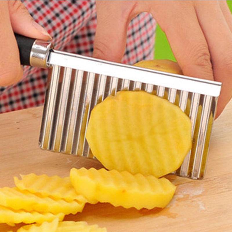Stainless Steel Crinkle Potato Cutter - Wavy French Fry Slicer for Perfect Homemade Fries & Veggie Chips | Ideal for Kitchen, BBQ, Party Snacks & Meal Prep