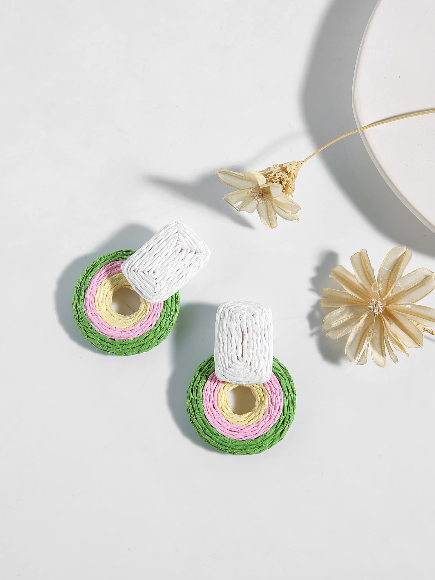 Handmade Raffia Round Boho Earrings - Wicker Drop Dangle Statement Earrings for Women | Natural Rattan Straw Bohemian Jewelry | Perfect Gift for Women & Girls | Ideal for Festivals, Beach Vacations & Summer Outfits