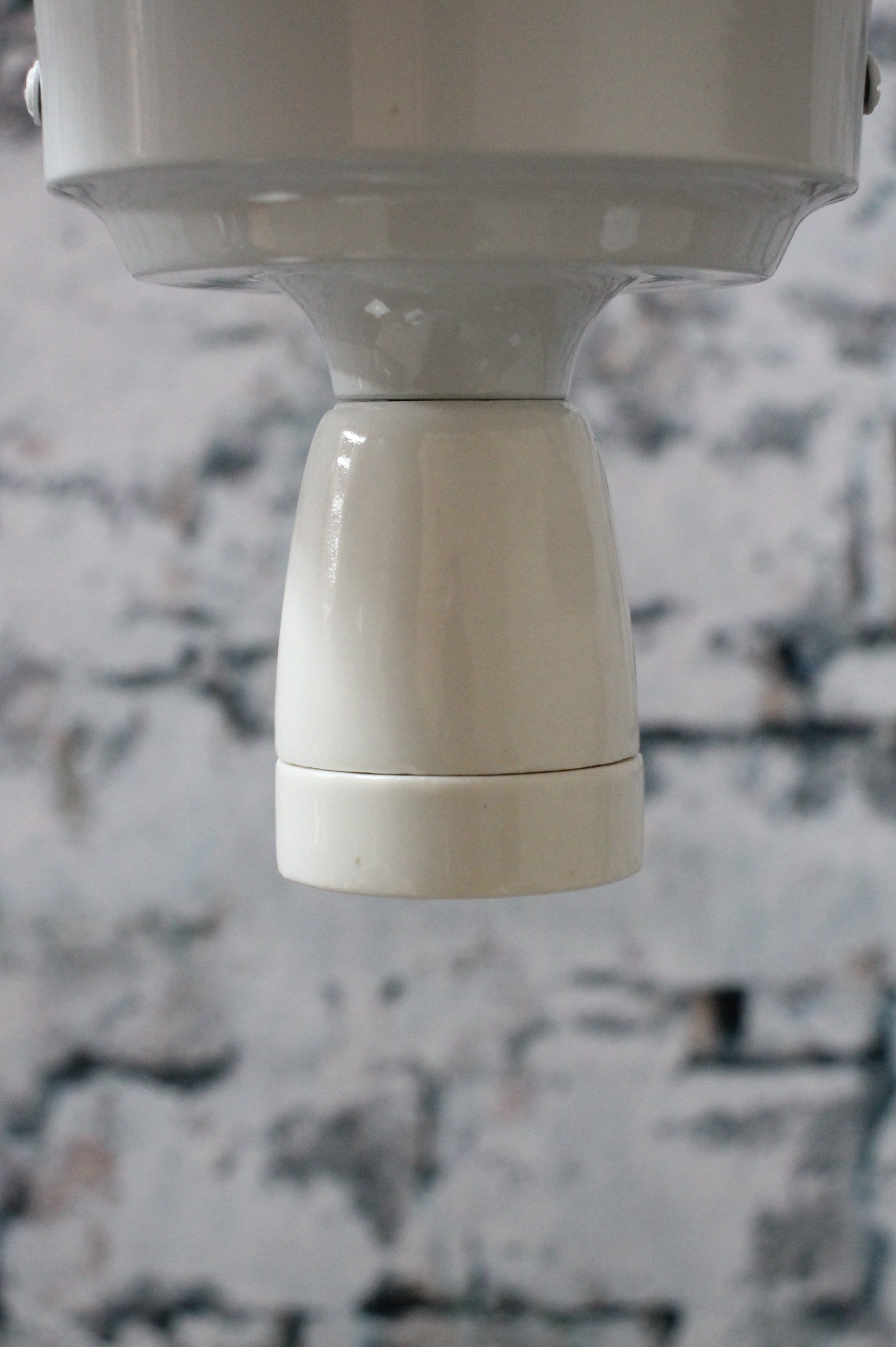 Ceramic Batten Holder - Heavy Duty Porcelain Light Fixture for Outdoor & Indoor Use - Perfect for Garage, Basement, and Workshop Lighting