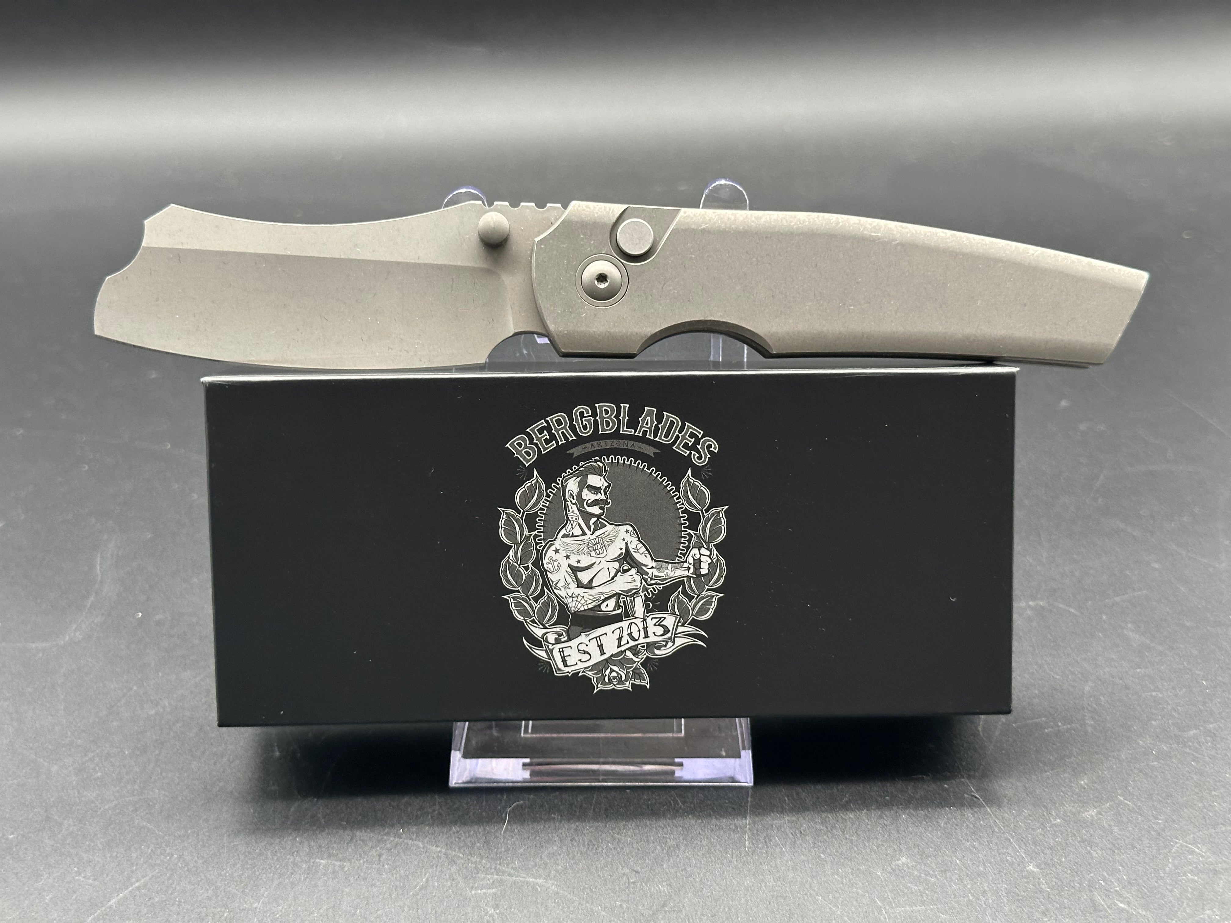 Premium Berg Button Lock Barber Knife - M390 Dark Stonewashed Blade - Professional Grooming & Outdoor EDC - Perfect for Barbers, Camping & Everyday Carry