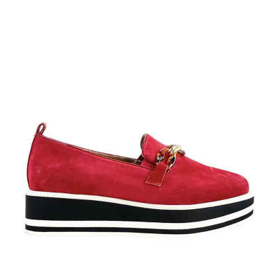 Step into Comfort and Style with BRESLEY SKEETER