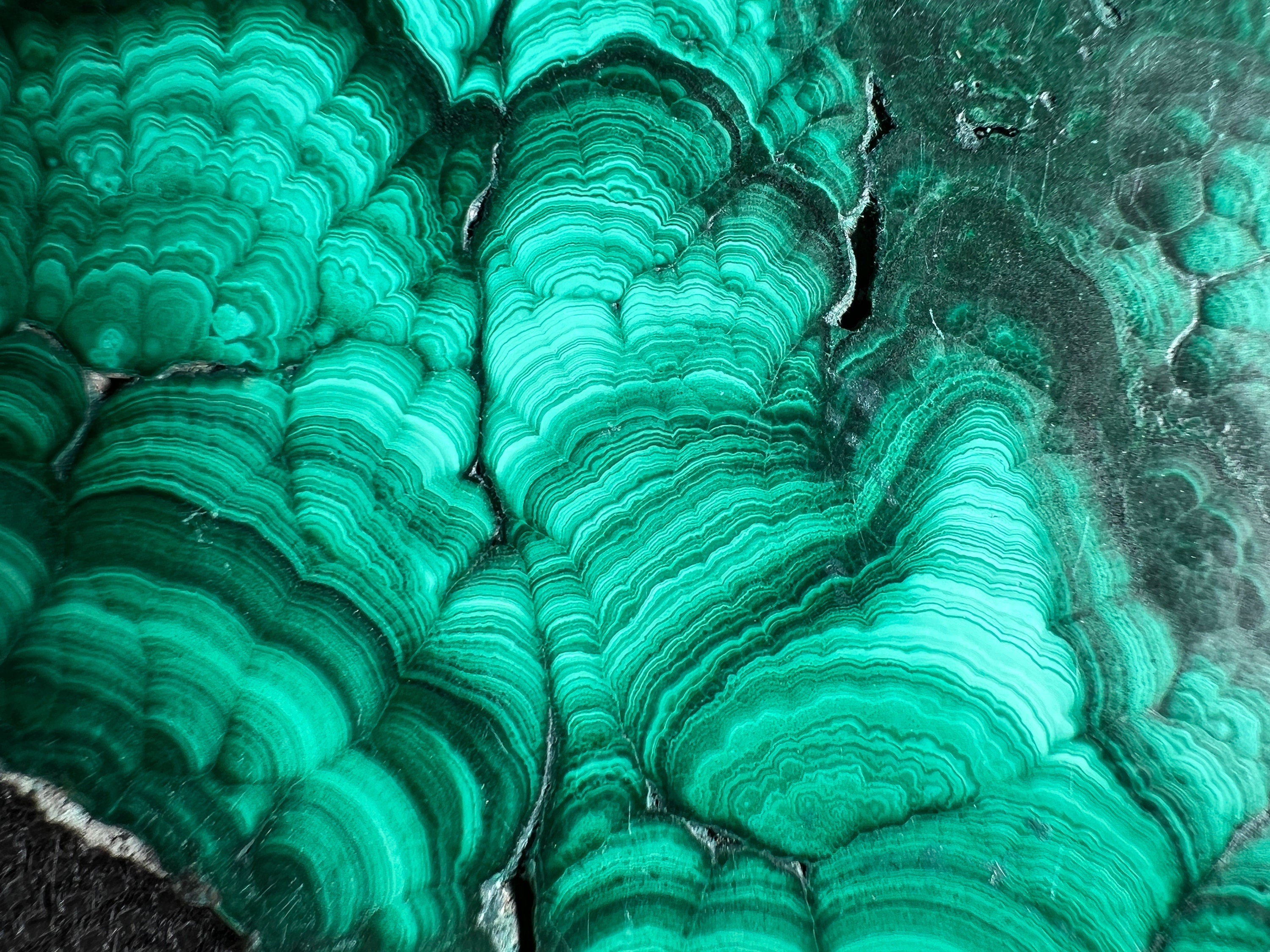 Natural Green Malachite Crystal Slab - Premium Stone for Jewelry Making, Unique Handcrafted Gift, Elegant Home Decor | Perfect for DIY Crafts, Healing Crystals Collection & Spiritual Decorations
