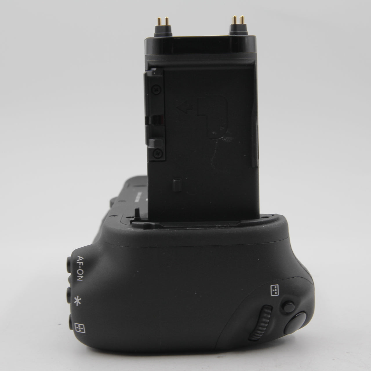 Used Canon BG-E21 Battery Grip for EOS 6D Mark II DSLR Camera - Compatible with Canon 6D Mark II - Perfect for Extended Photography Sessions, Wedding & Event Shooting