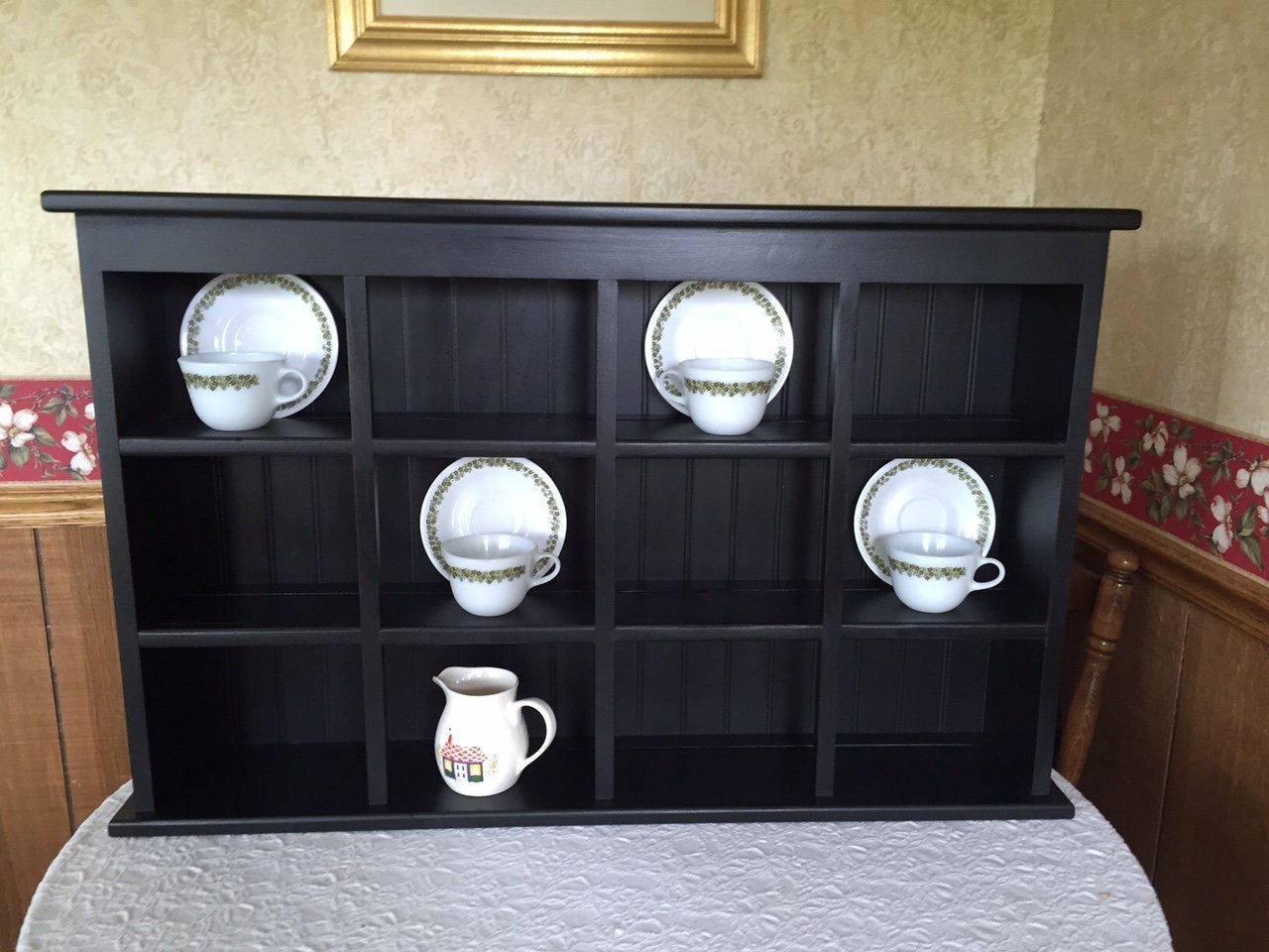Elegant Tea Cup and Saucer Set with Plate Rack - Kitchen Display Shelf for Organizing Dishes, Cups & Mugs - Perfect for Tea Parties, Coffee Bars, and Kitchen Decor