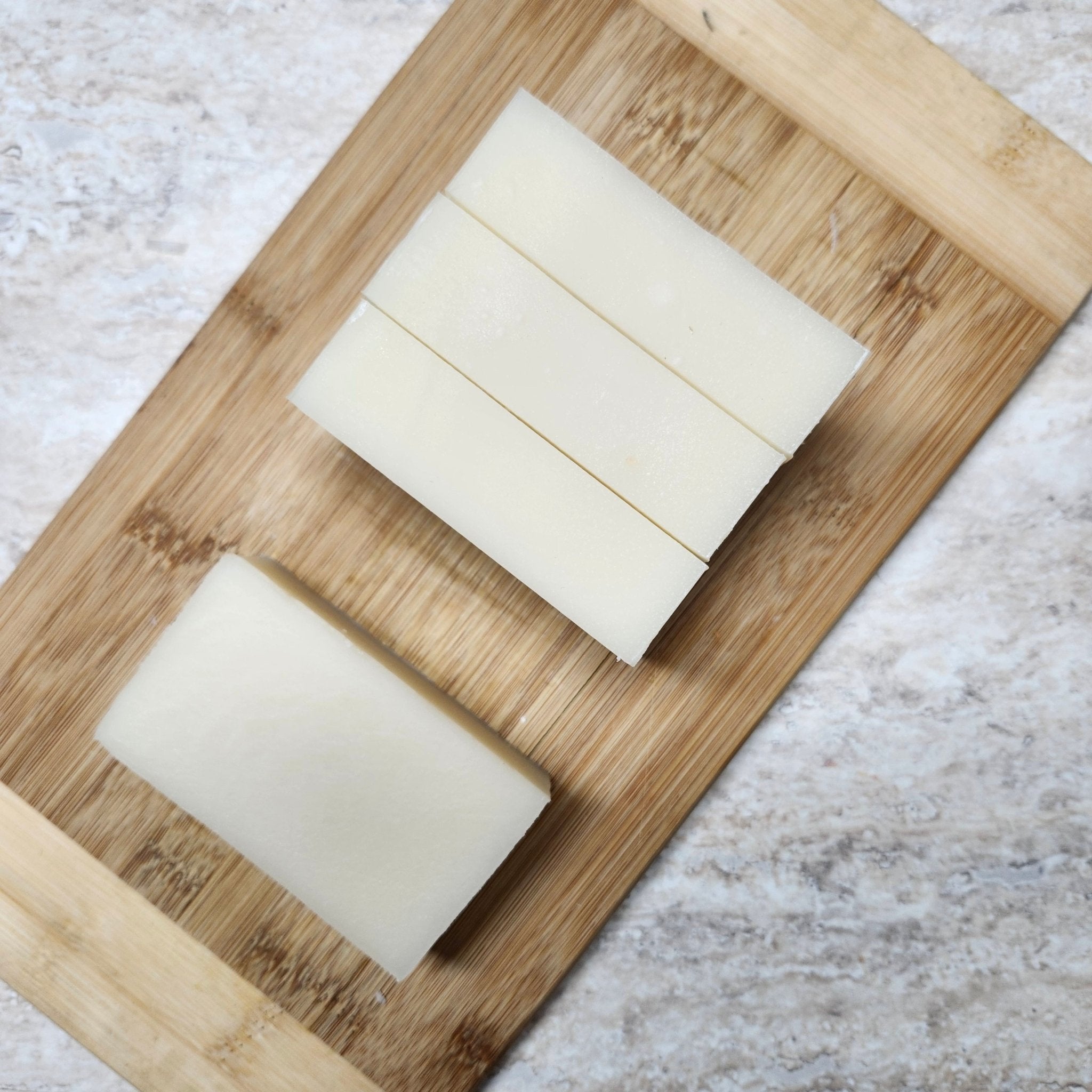 Natural Clementine & Clove Handmade Soap Bar - Organic, Vegan, Moisturizing for Dry Skin - Perfect for Gifts, Spa Days & Eco-Friendly Bathroom