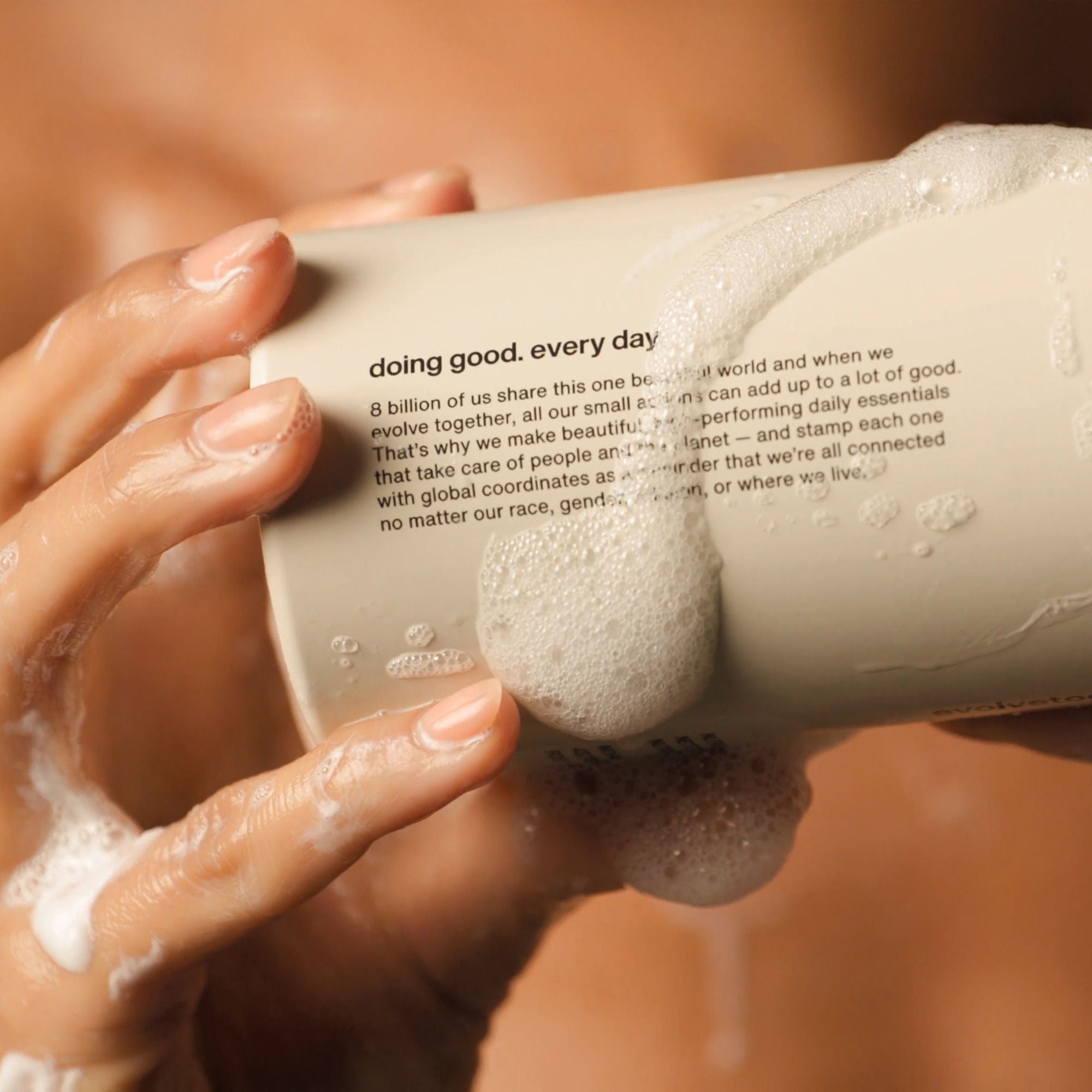 Havana Nutrient-Rich Body Cleanser - Organic & Hydrating Shower Gel for Dry & Sensitive Skin - Perfect for Daily Skincare Routine & Spa-Like Bath Experience