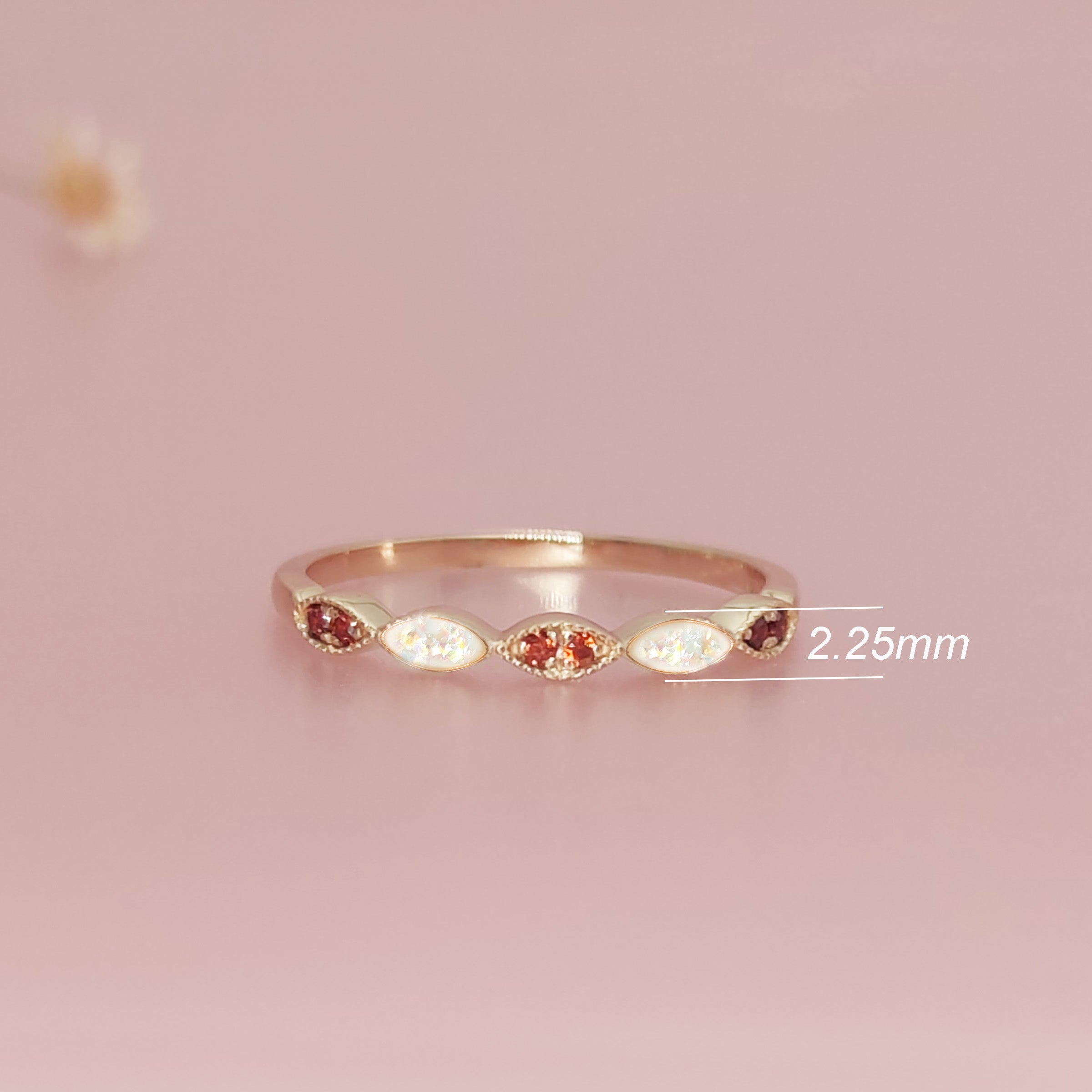 Everlasting Love Memorial Ashes Ring - Handcrafted Keepsake Jewelry for Cremation Ashes - Perfect for Remembrance & Memorial Gifts