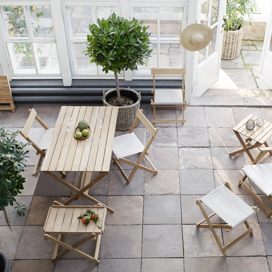 Premium Outdoor Dining Table Set - Weather-Resistant Patio Furniture for Backyard, Garden & Poolside - Perfect for BBQs, Parties & Al Fresco Dining