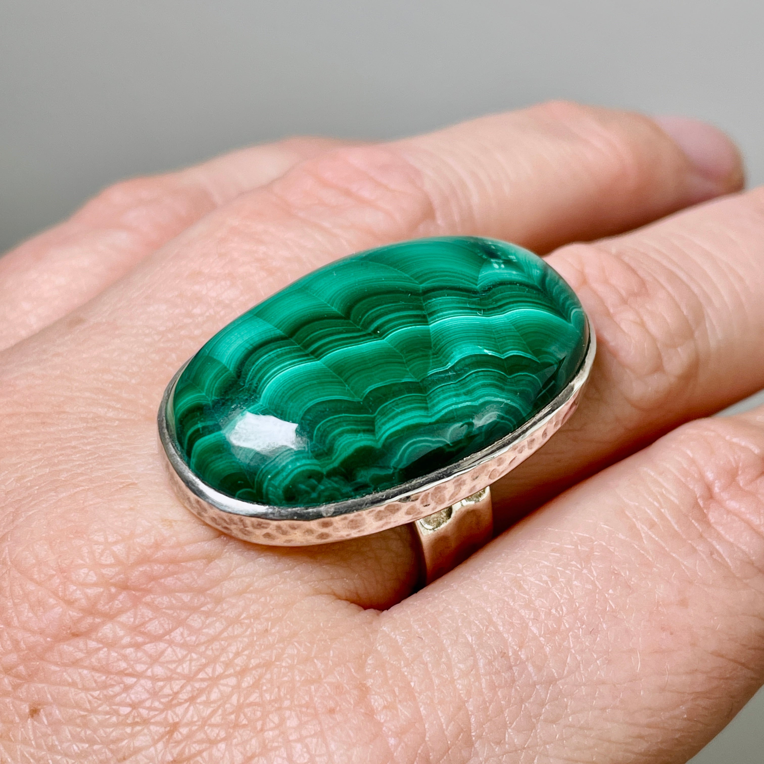 Malachite Oval Beaten Band Ring Size 8 - KRGJ2066 | Handmade Gemstone Jewelry for Women, Boho Chic Accessories, Gift for Her, Perfect for Weddings & Special Occasions