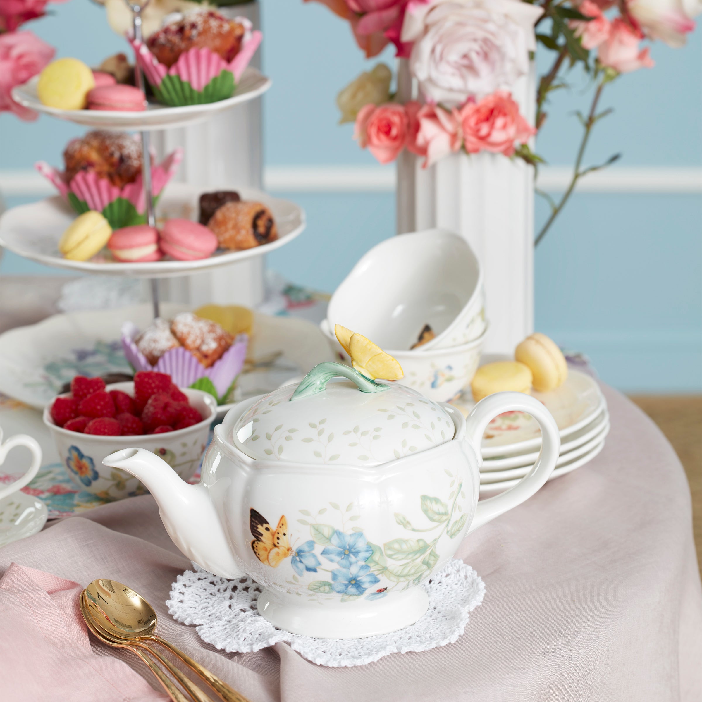 Butterfly Meadow 7-Piece Porcelain Tea Set with Teapot & Cups - Elegant Floral Tea Party Set for Afternoon Tea, Bridal Shower & Home Decor