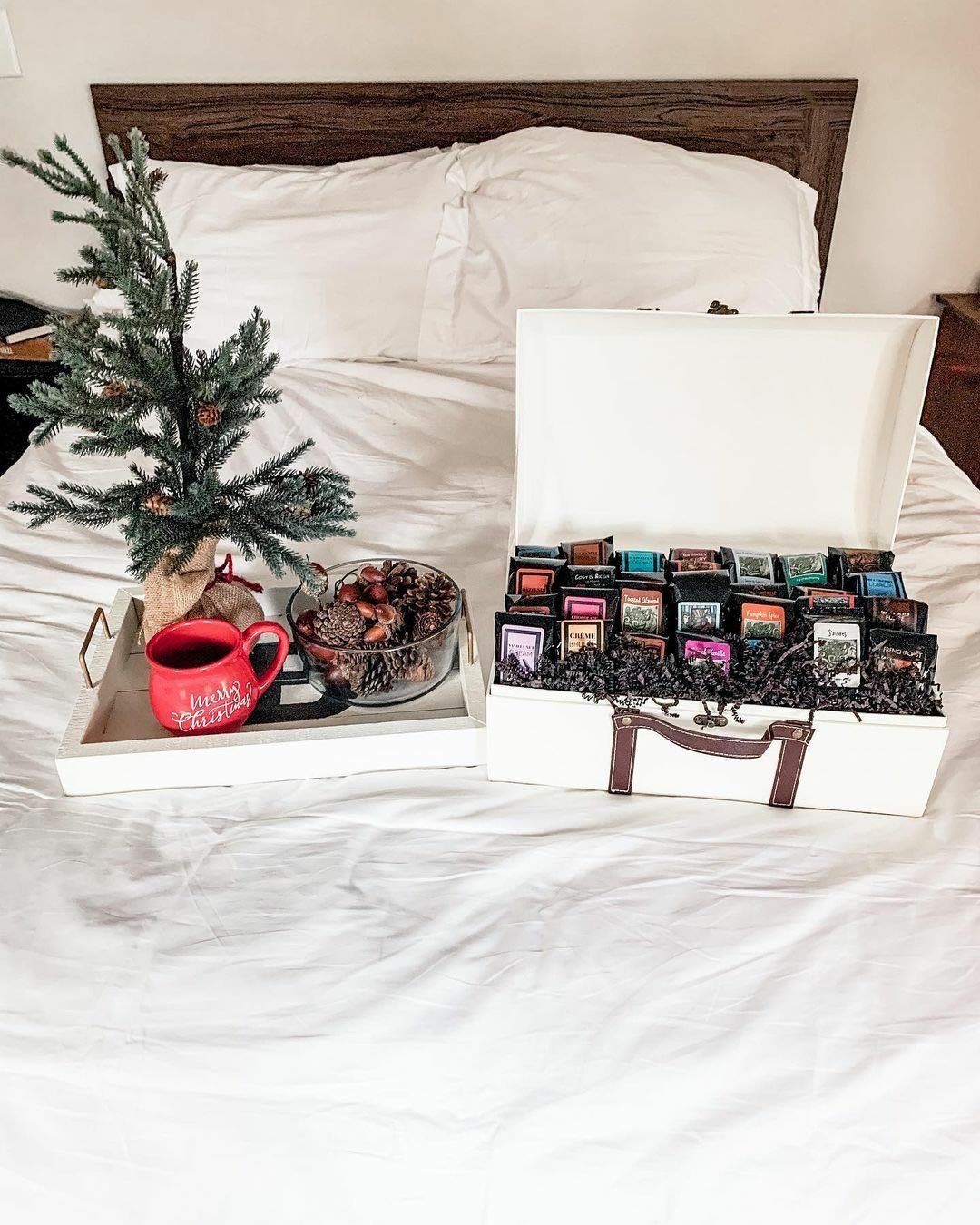 Premium Coffee Beanery Grand Sampler Gift Basket - 28 Variety Pack of 100% Arabica Specialty Coffee - Gourmet Flavored Coffee Beans for Home, Office & Gifting